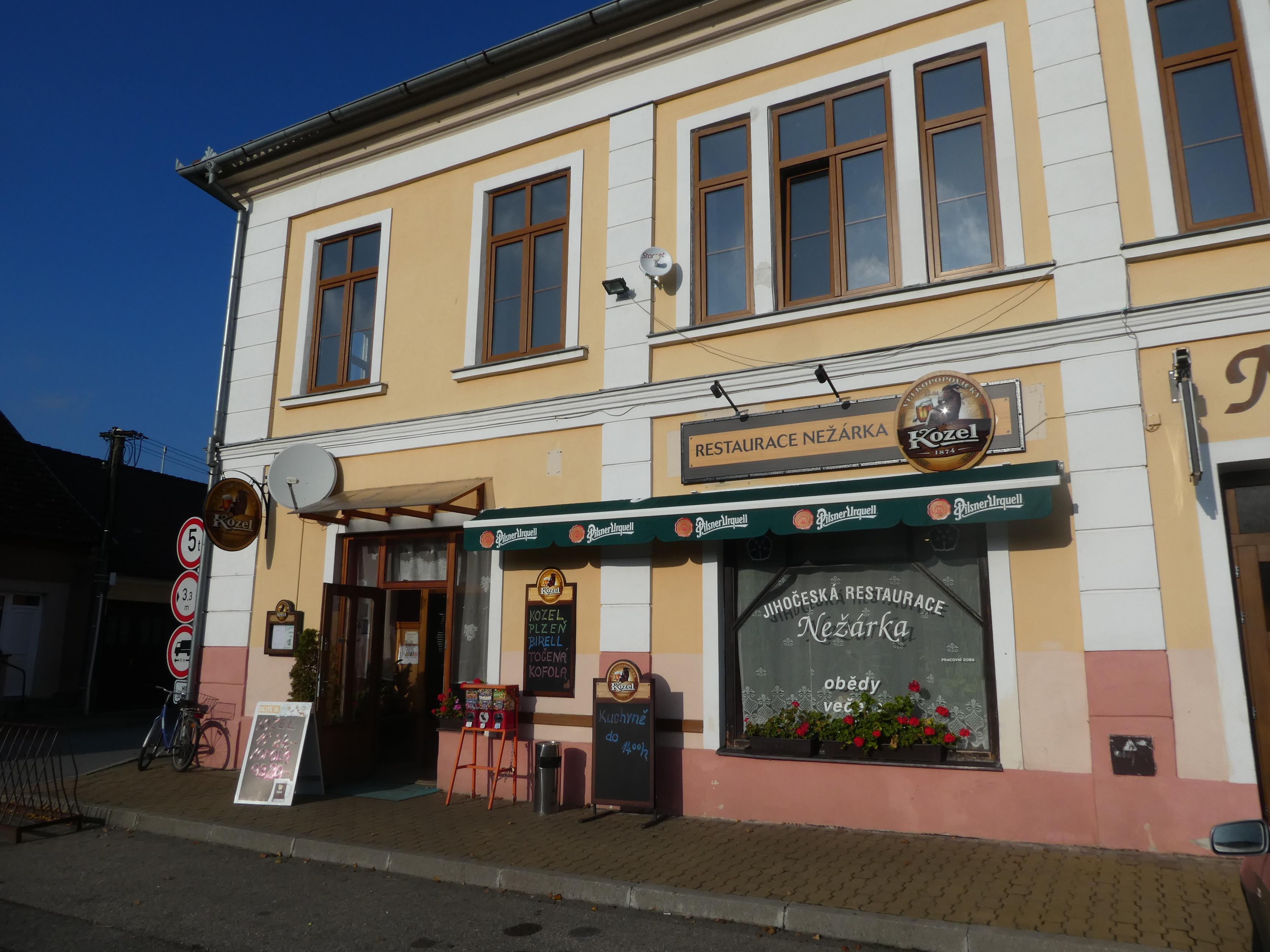 Restaurace Nežárka foto 4