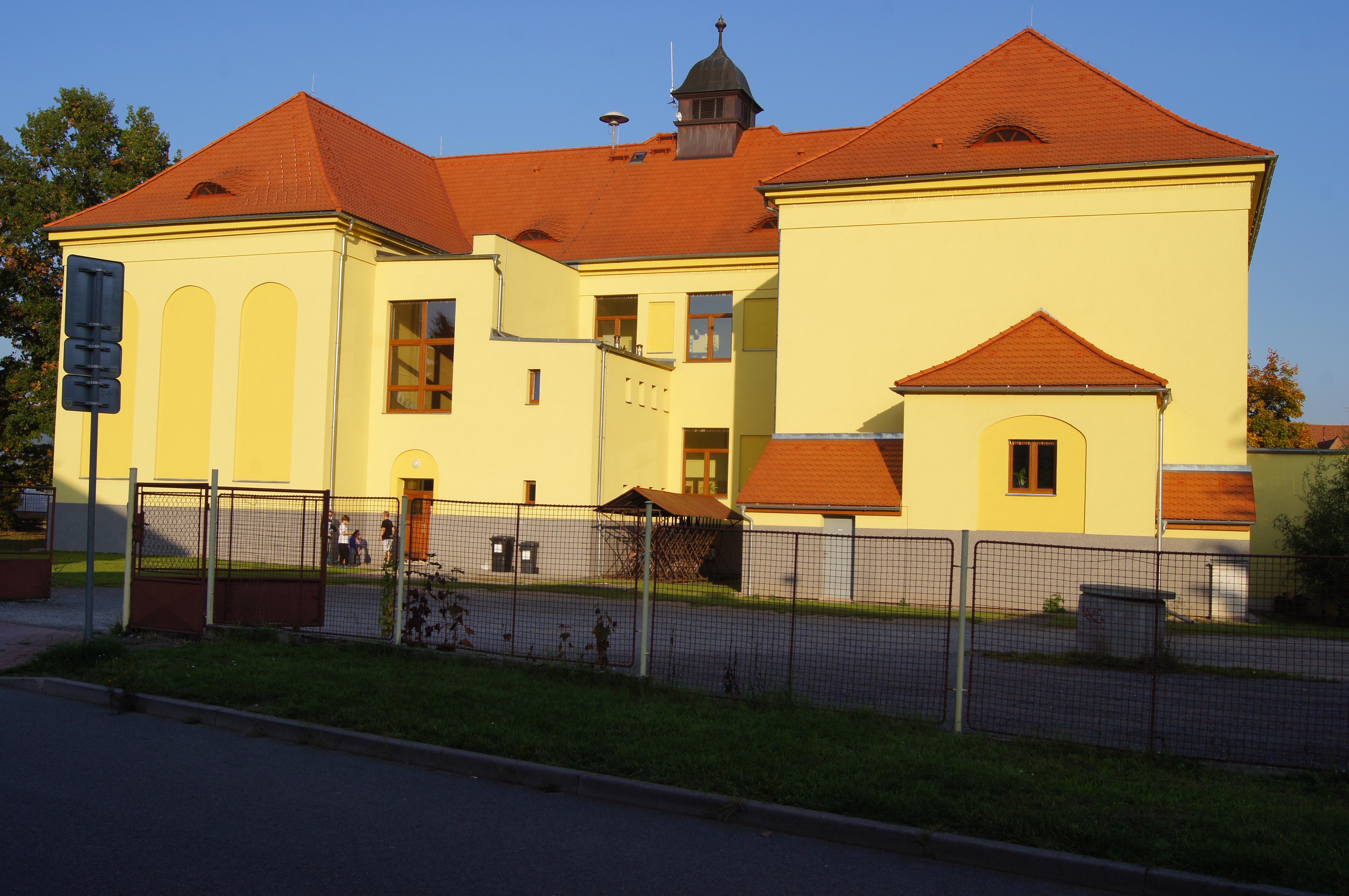 ZŠ Město Touškov foto 2