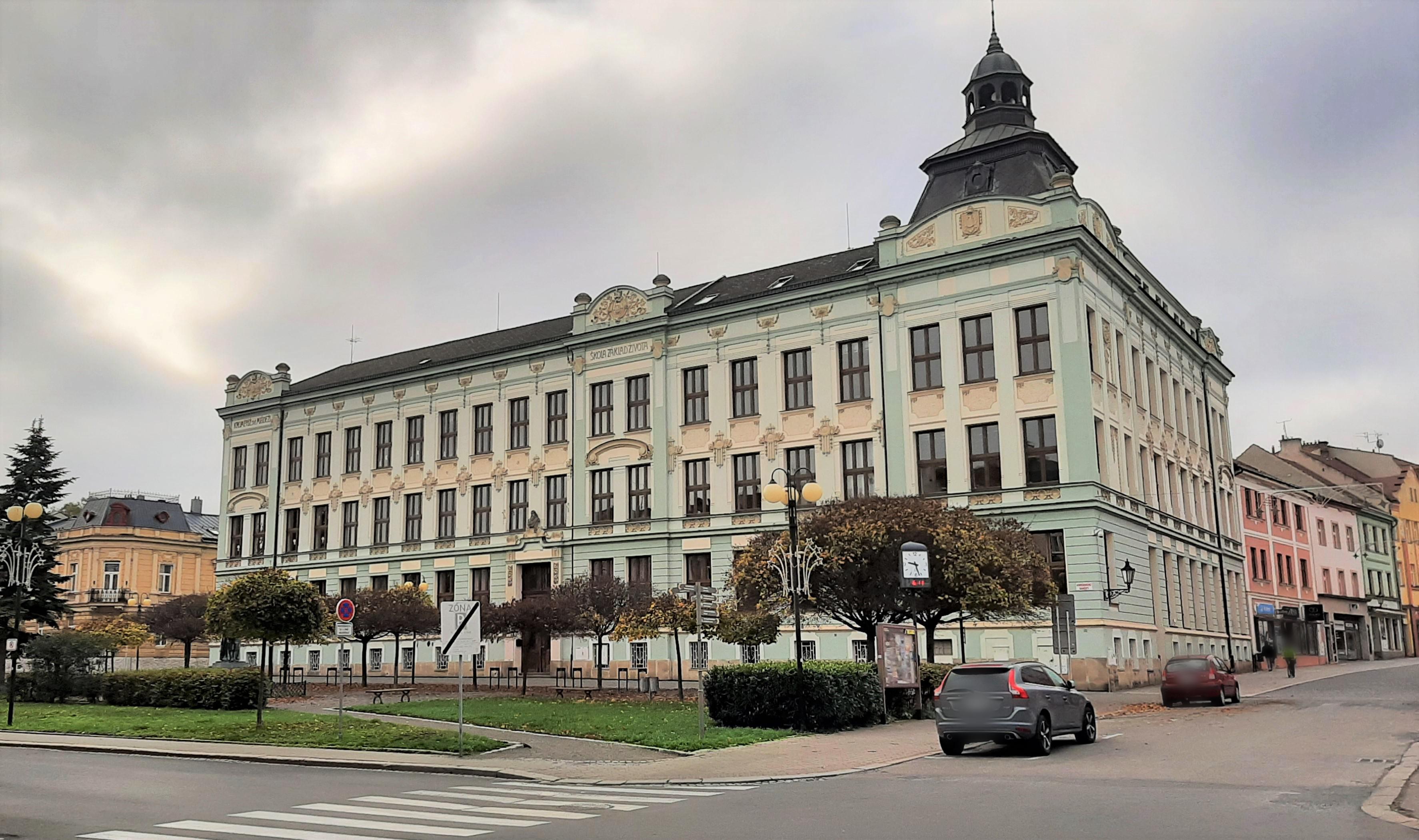 Základní škola, Kroměříž, Komenského náměstí 440 foto 4