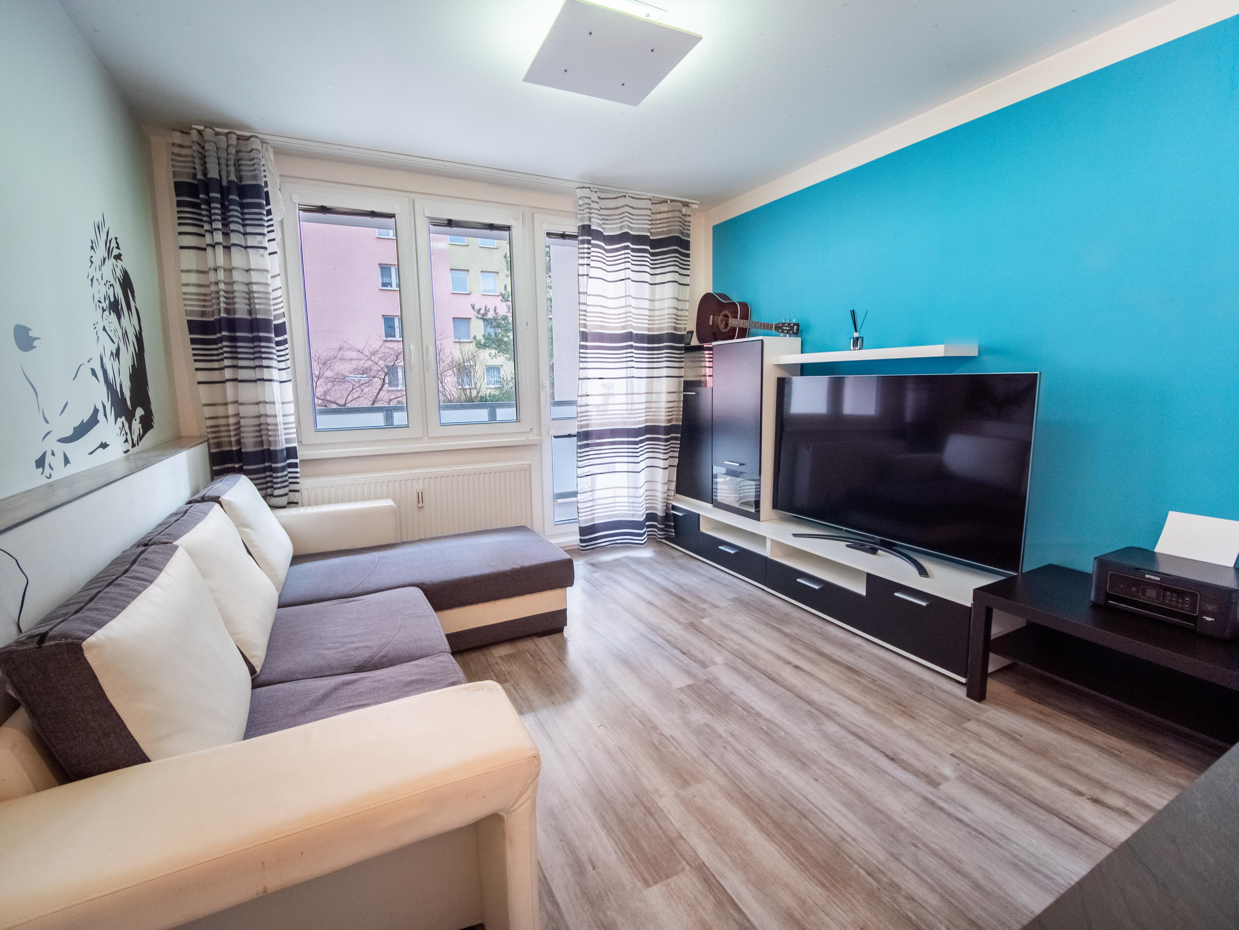 Adriana Flutková - realitní makléř RE/MAX foto 3