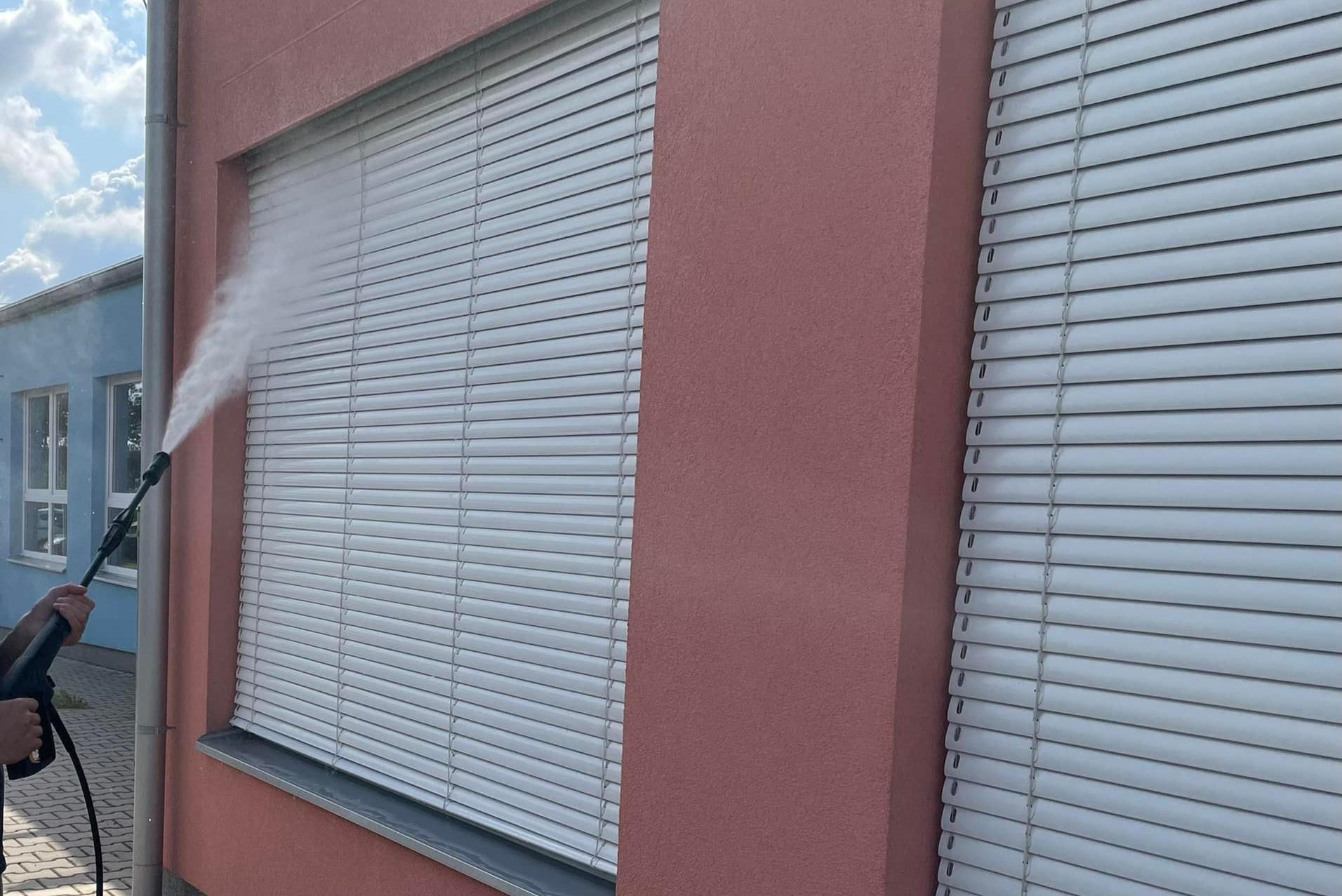 Devis-úklidy, s.r.o.