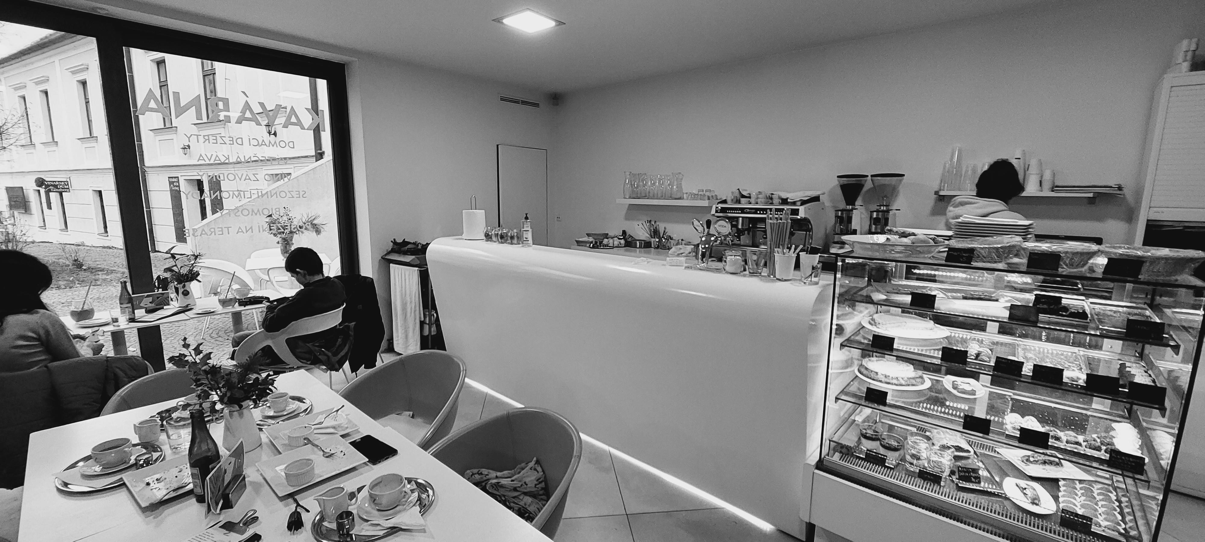 Kavárna Galerie Závodný foto 2