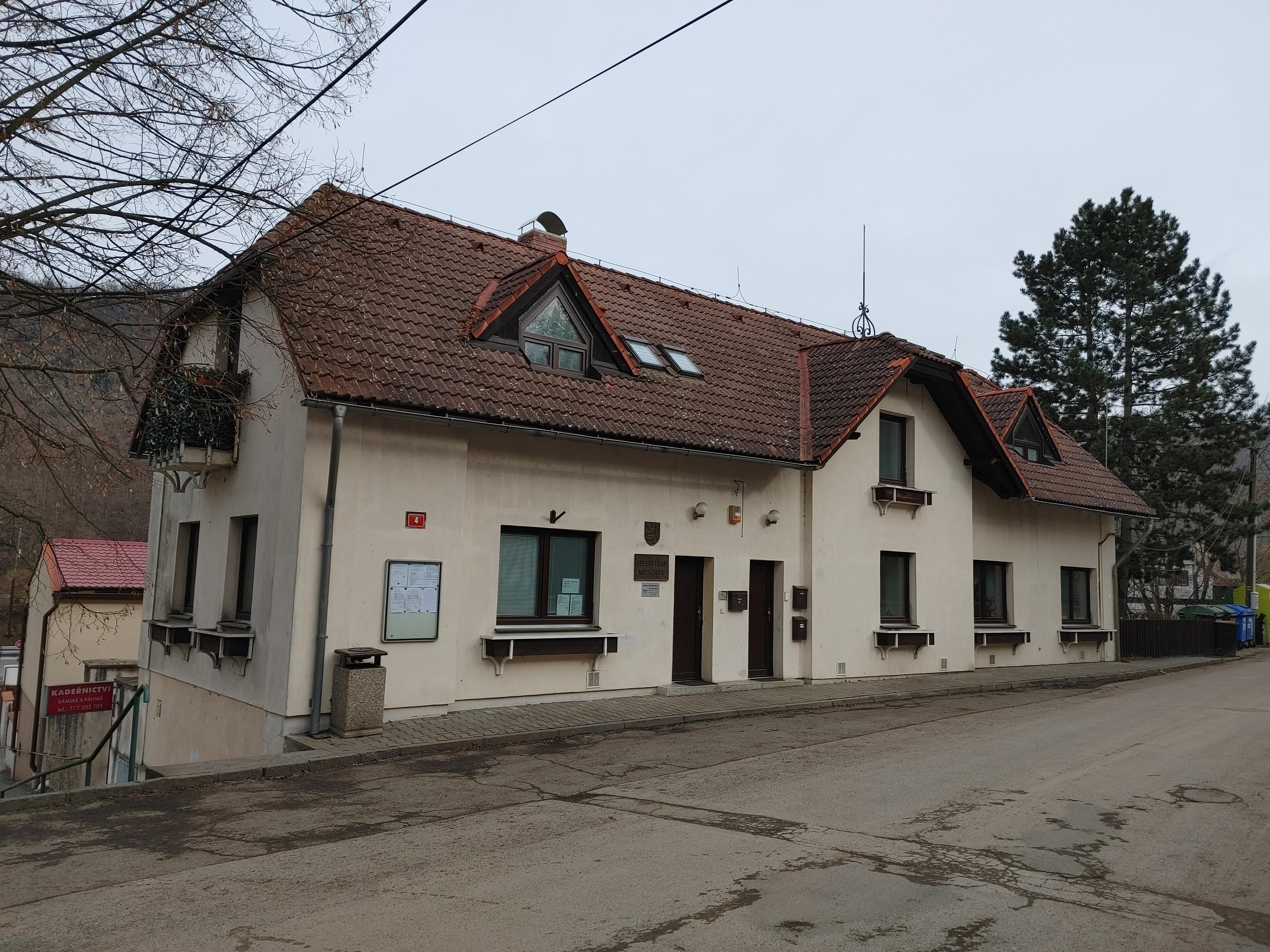 Měchenice - obecní úřad