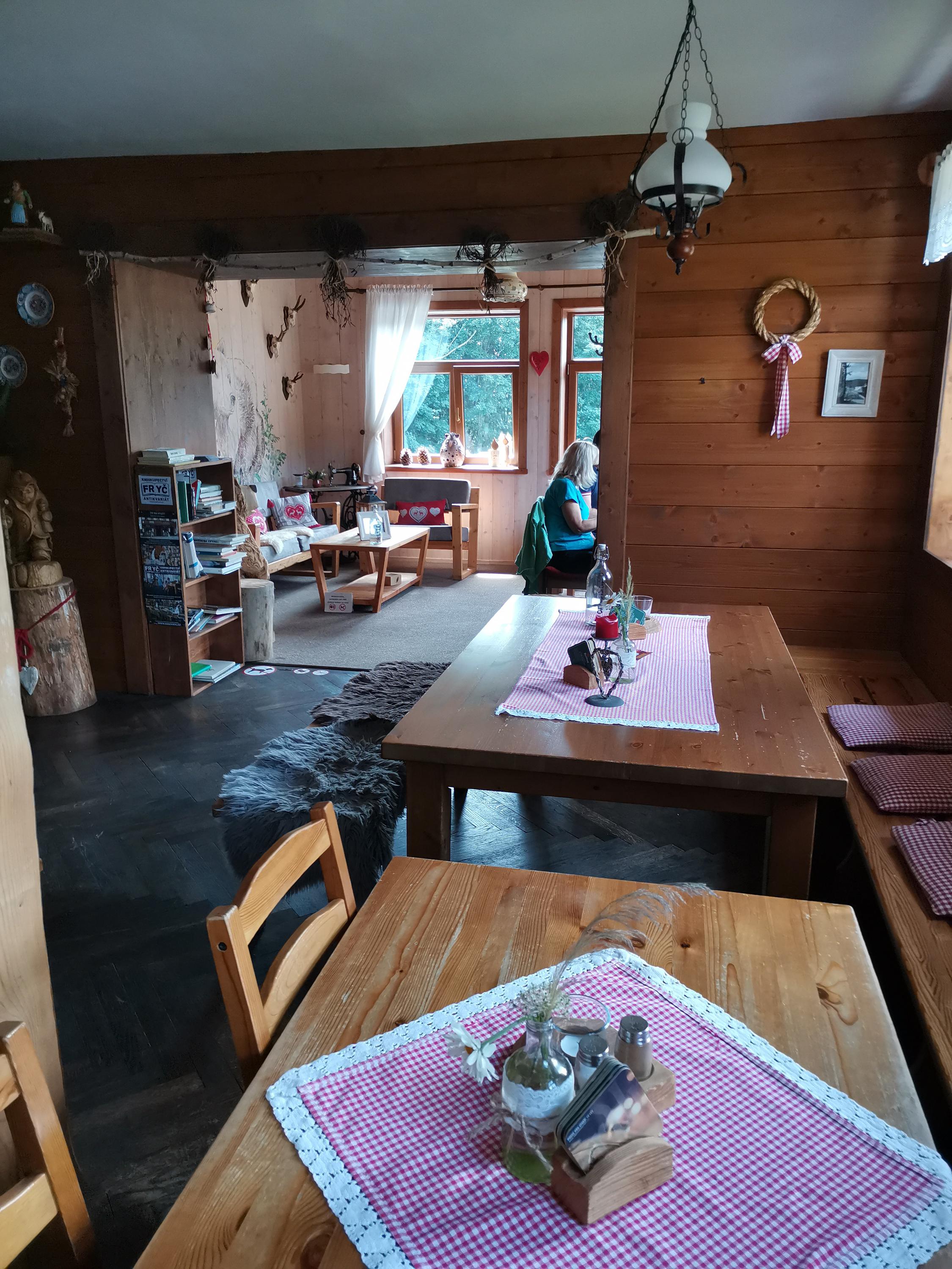 Restaurace Česká Chalupa foto 2