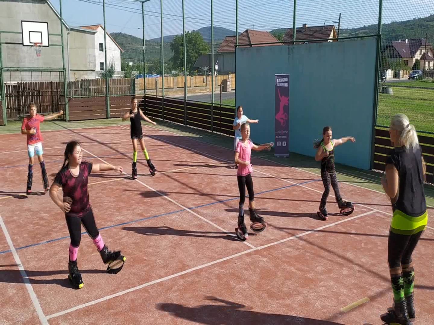 Kangoo-jumping.cz foto 2 (náhled videa)
