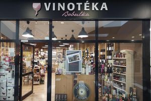 Firemní grafika Vinotéka Bobulka