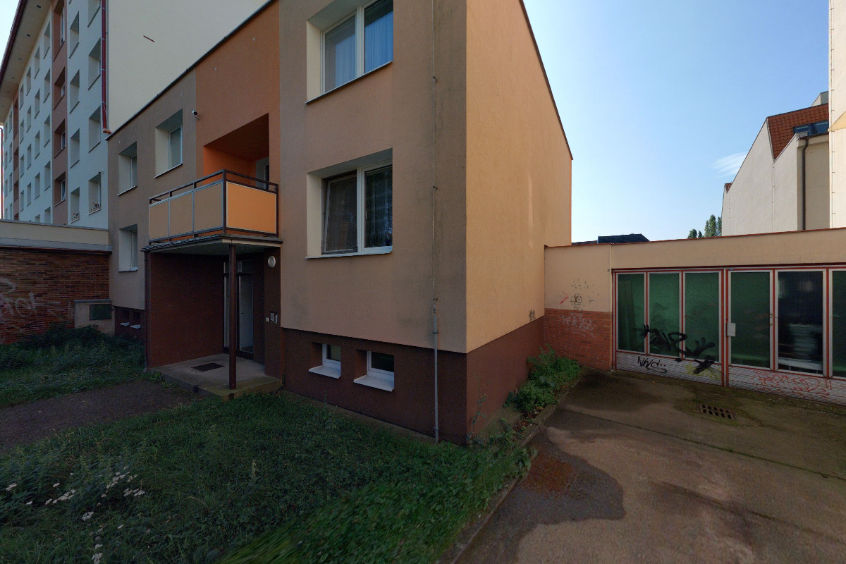 Buď žena foto 2