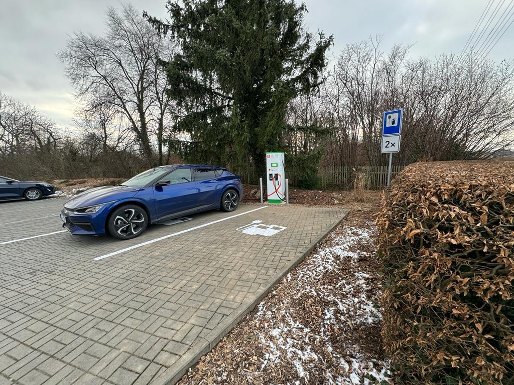 Nabíjecí stanice ČEZ foto 2