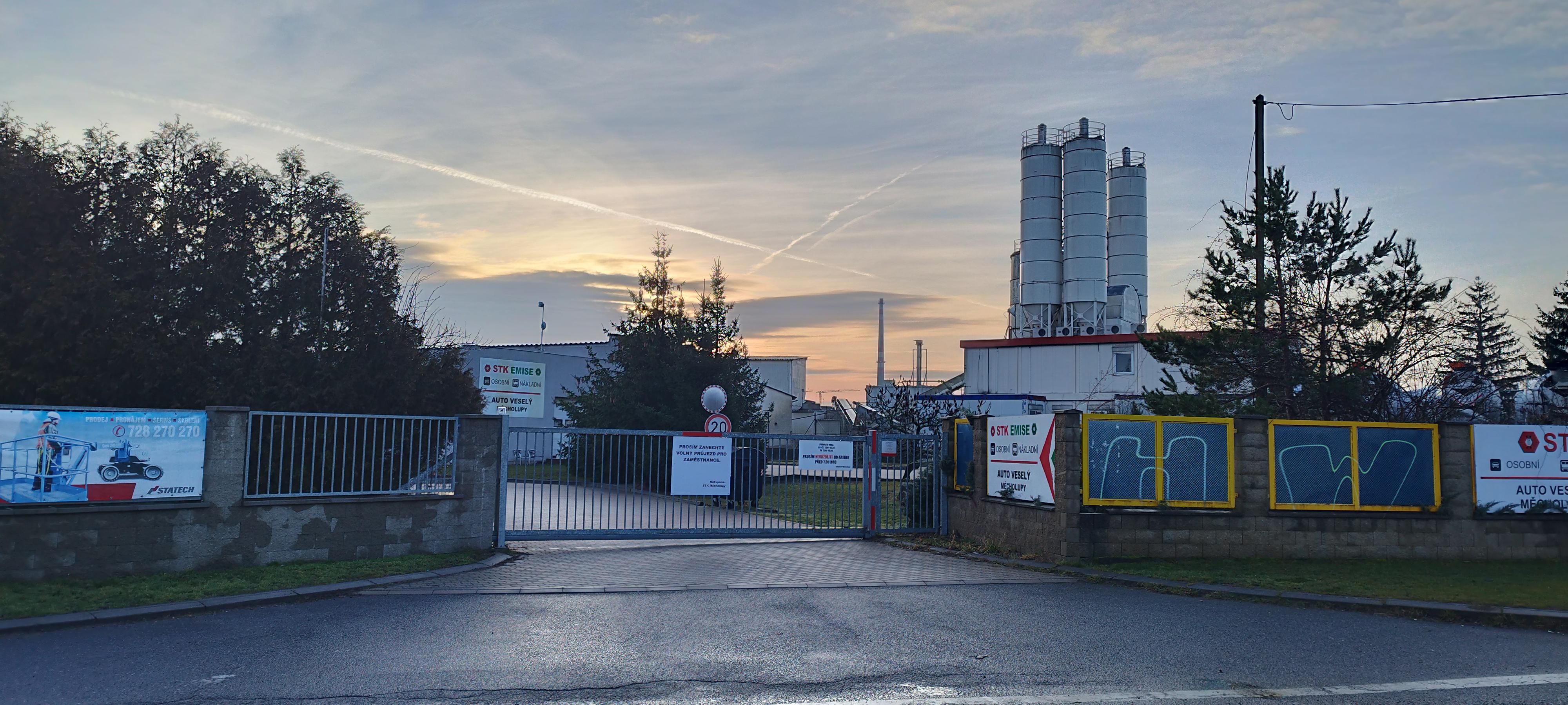 AUTO-VESELÝ - STK Měcholupy foto 2