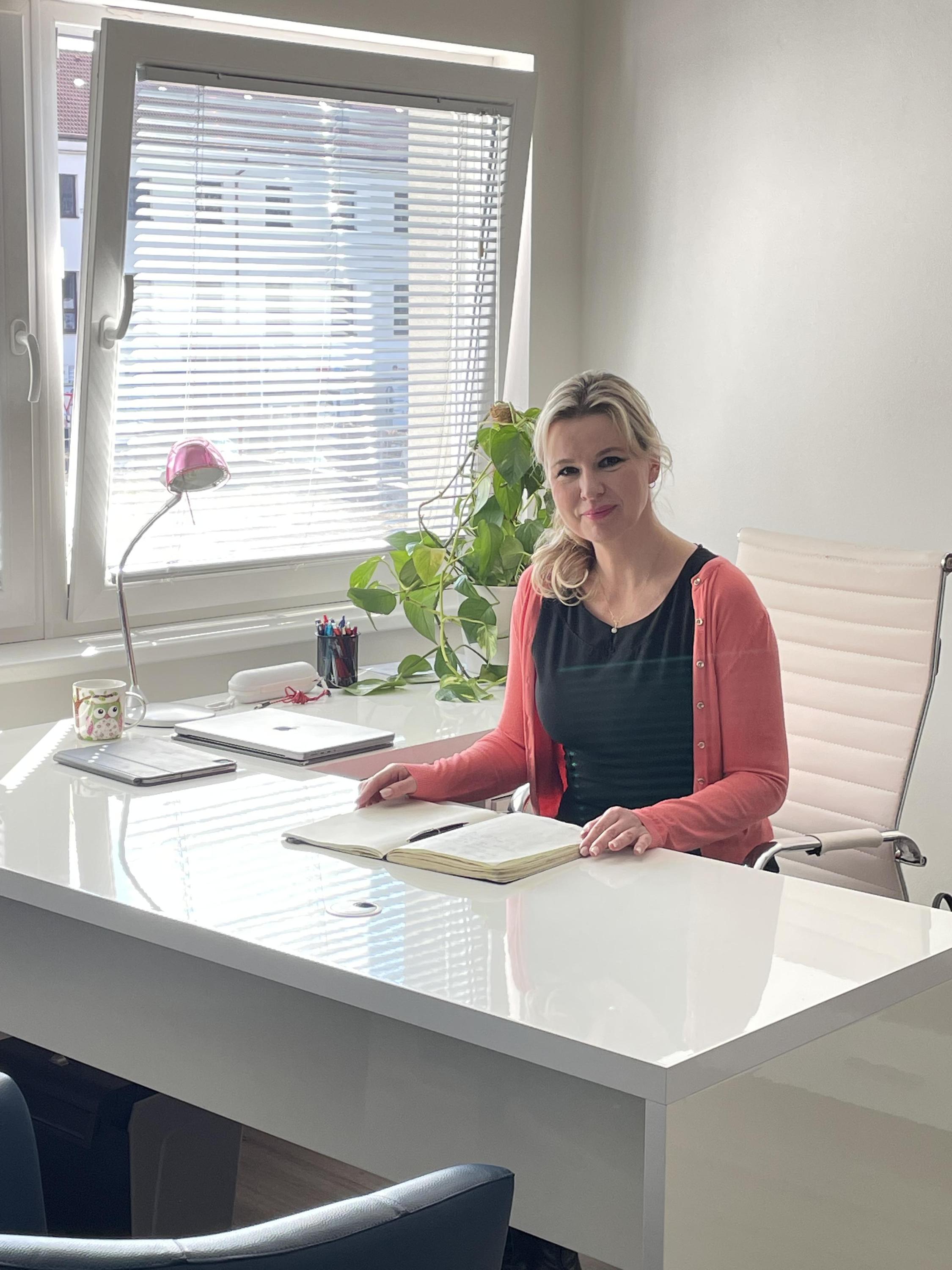 PhDr. Jana Klementová, MBA foto 1