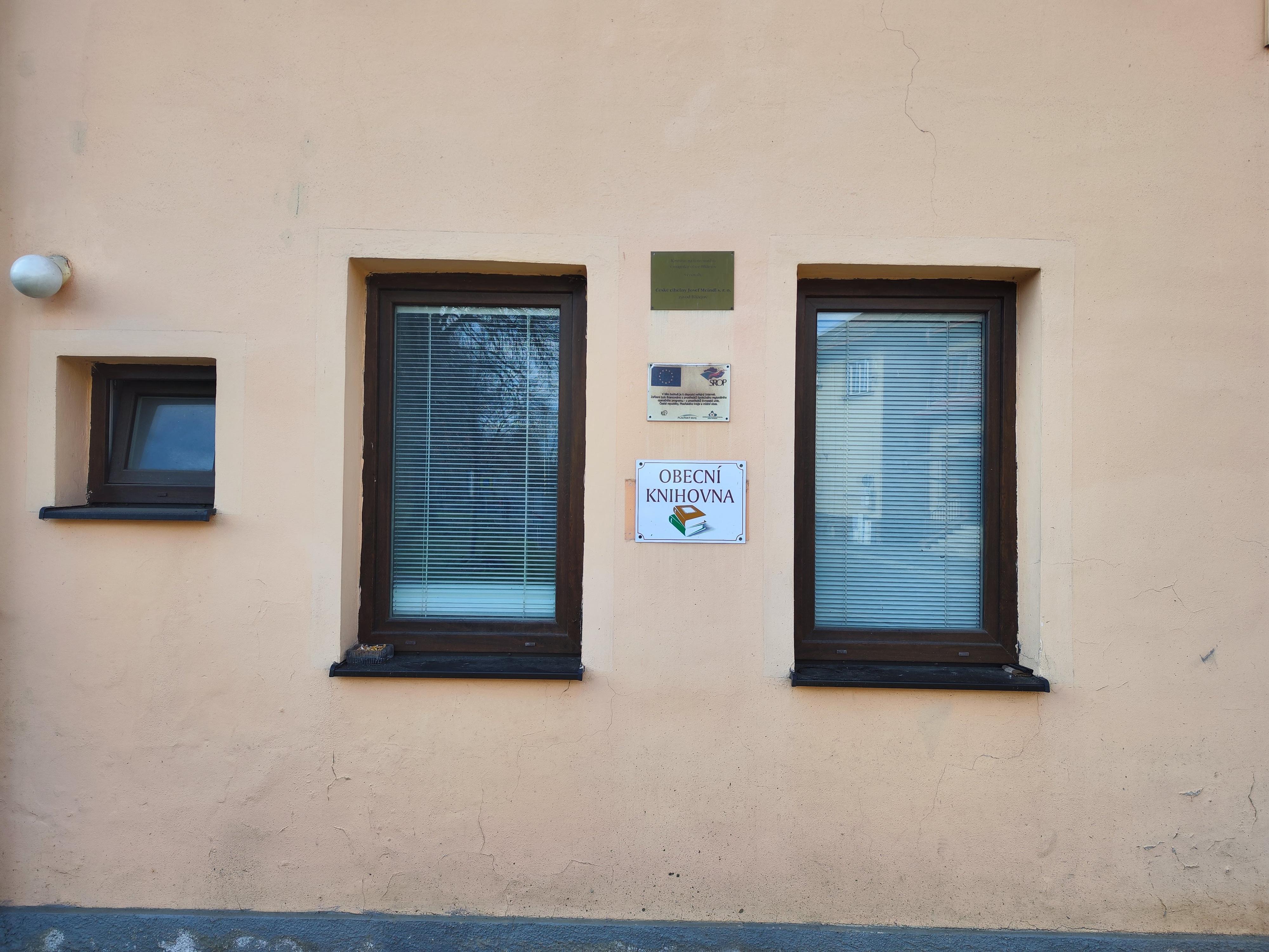 Obecní knihovna Blížejov foto 2