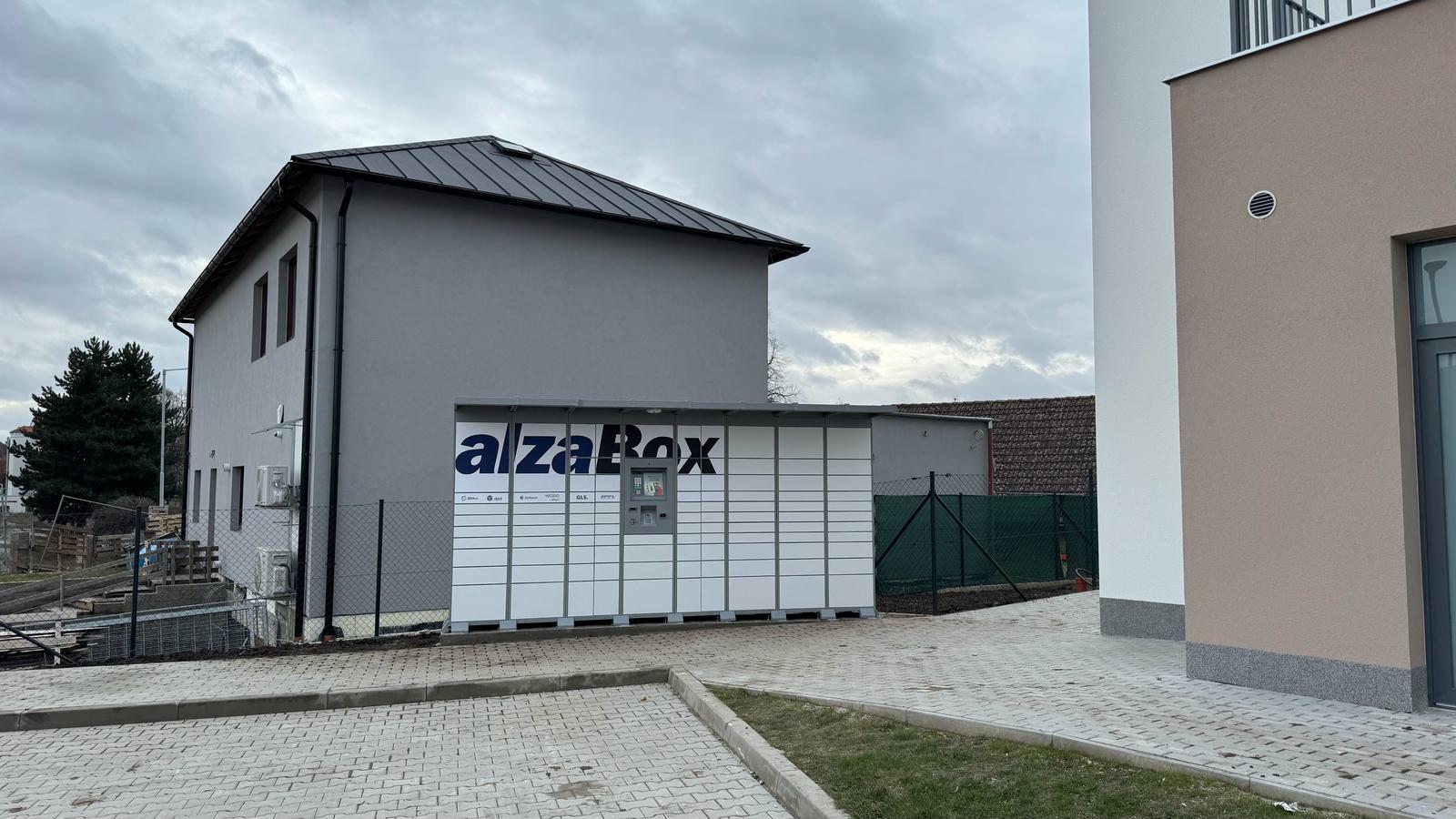 AlzaBox