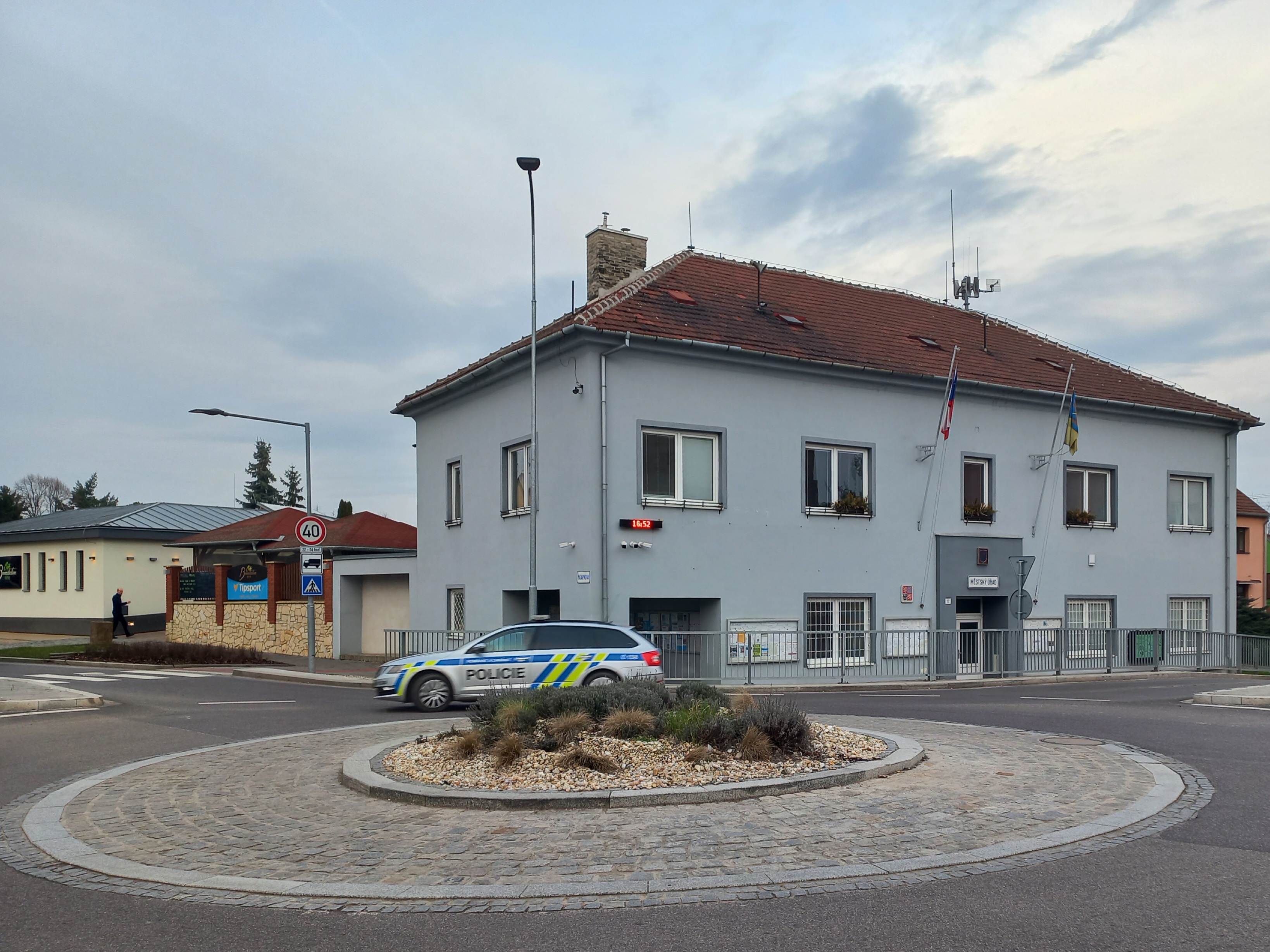 Rajhrad - městský úřad foto 3