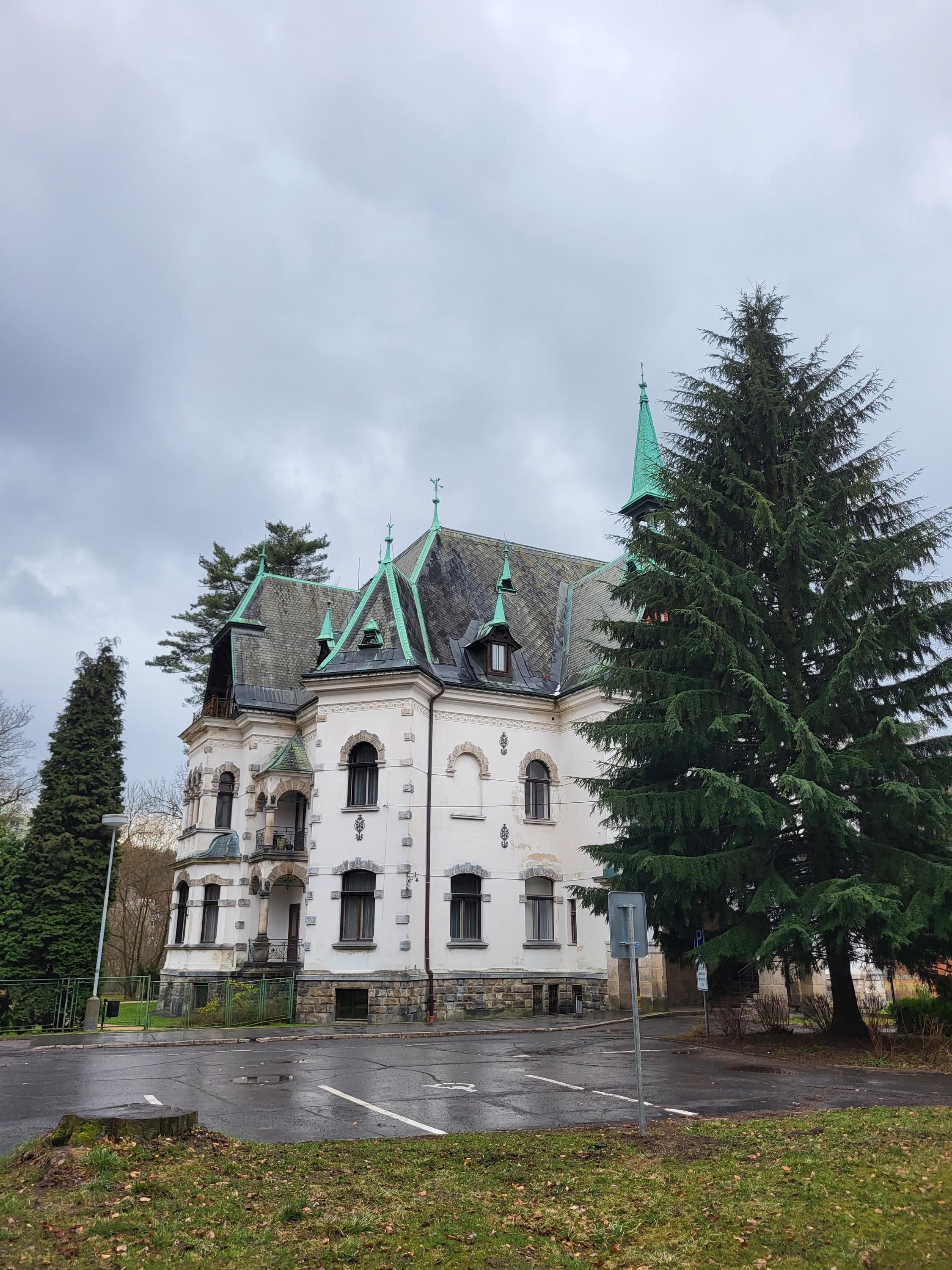 Městská knihovna v Desné foto 4