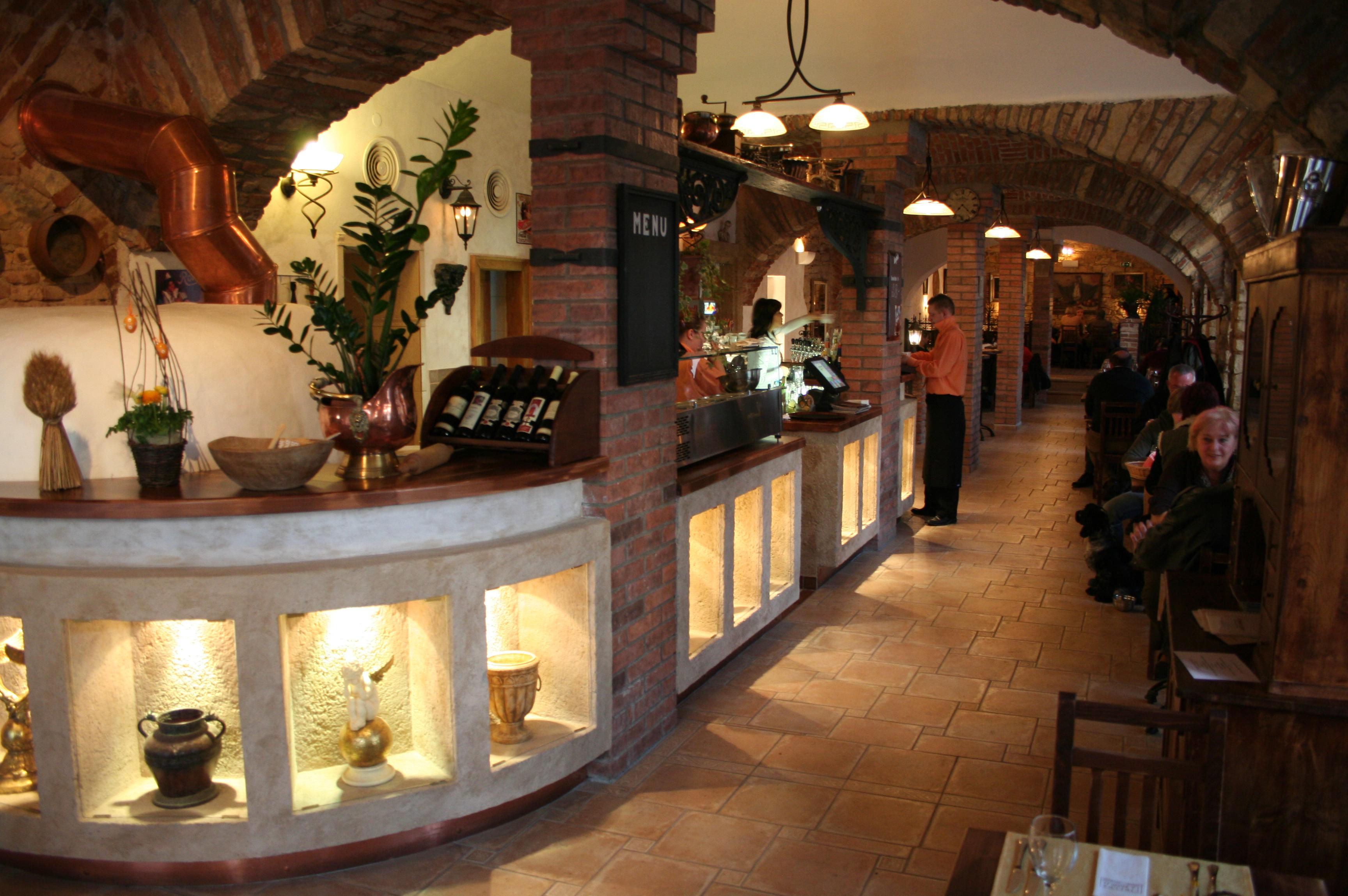 Cihelna La Familia foto 1