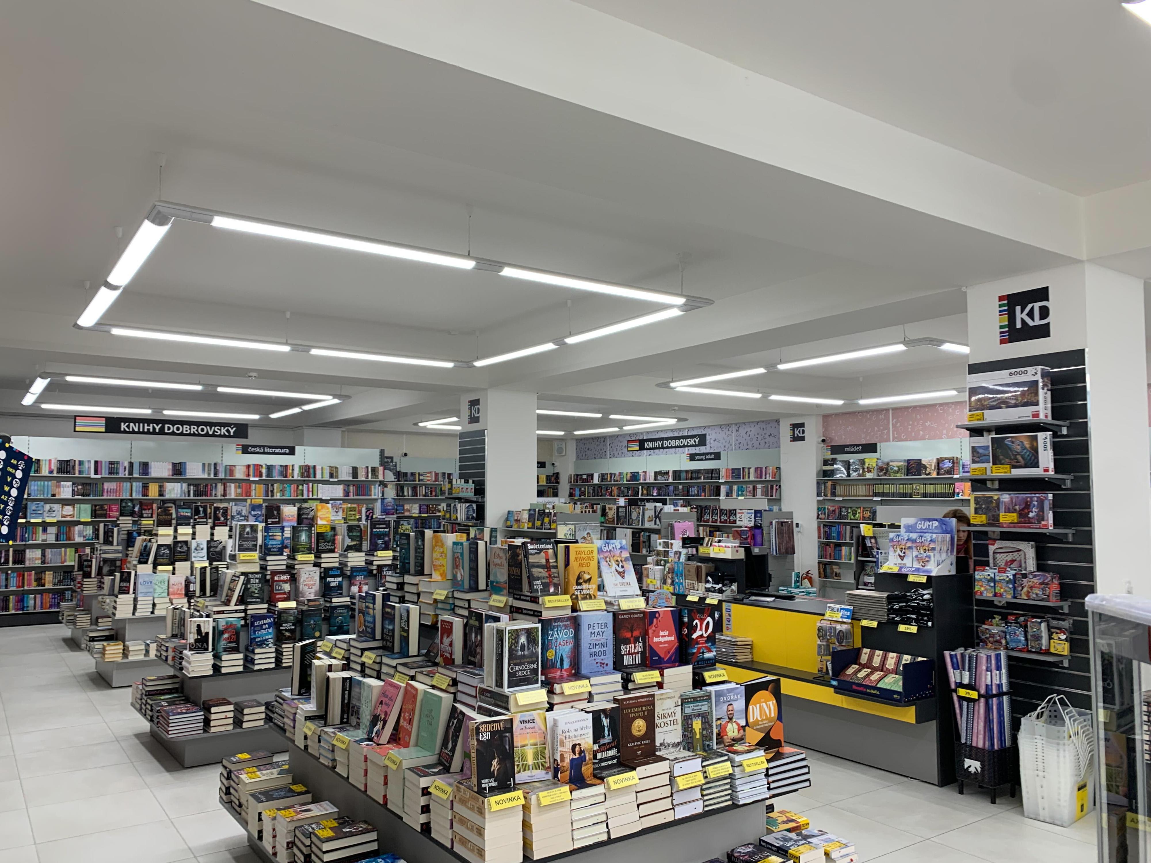 KNIHY DOBROVSKÝ foto 2