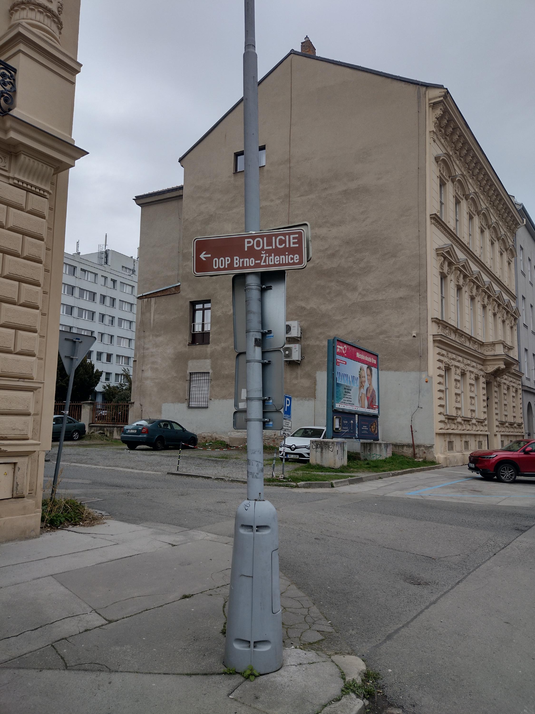 Policie ČR - Obvodní oddělení Brno-Židenice foto 4