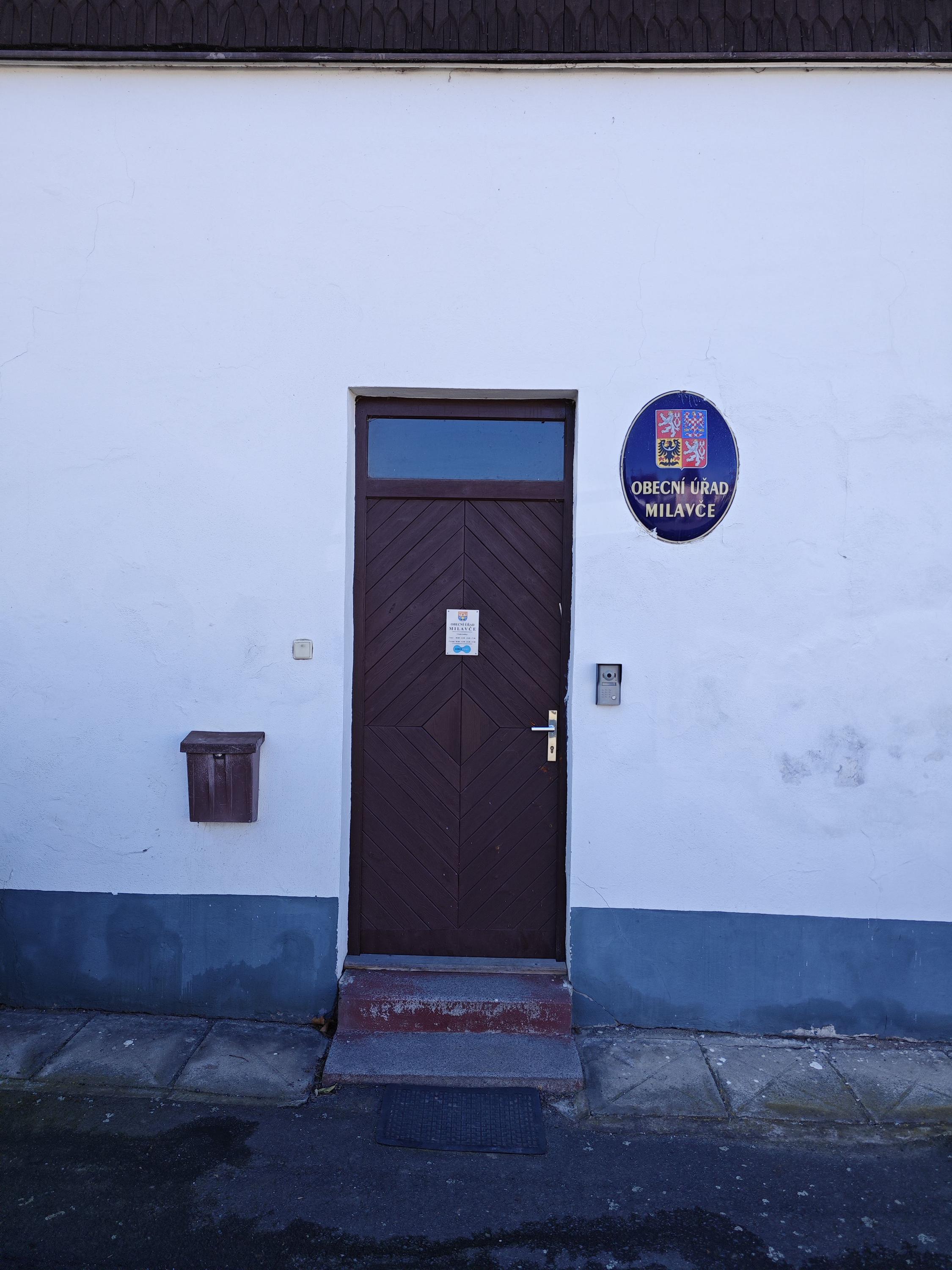 Milavče - obecní úřad foto 2