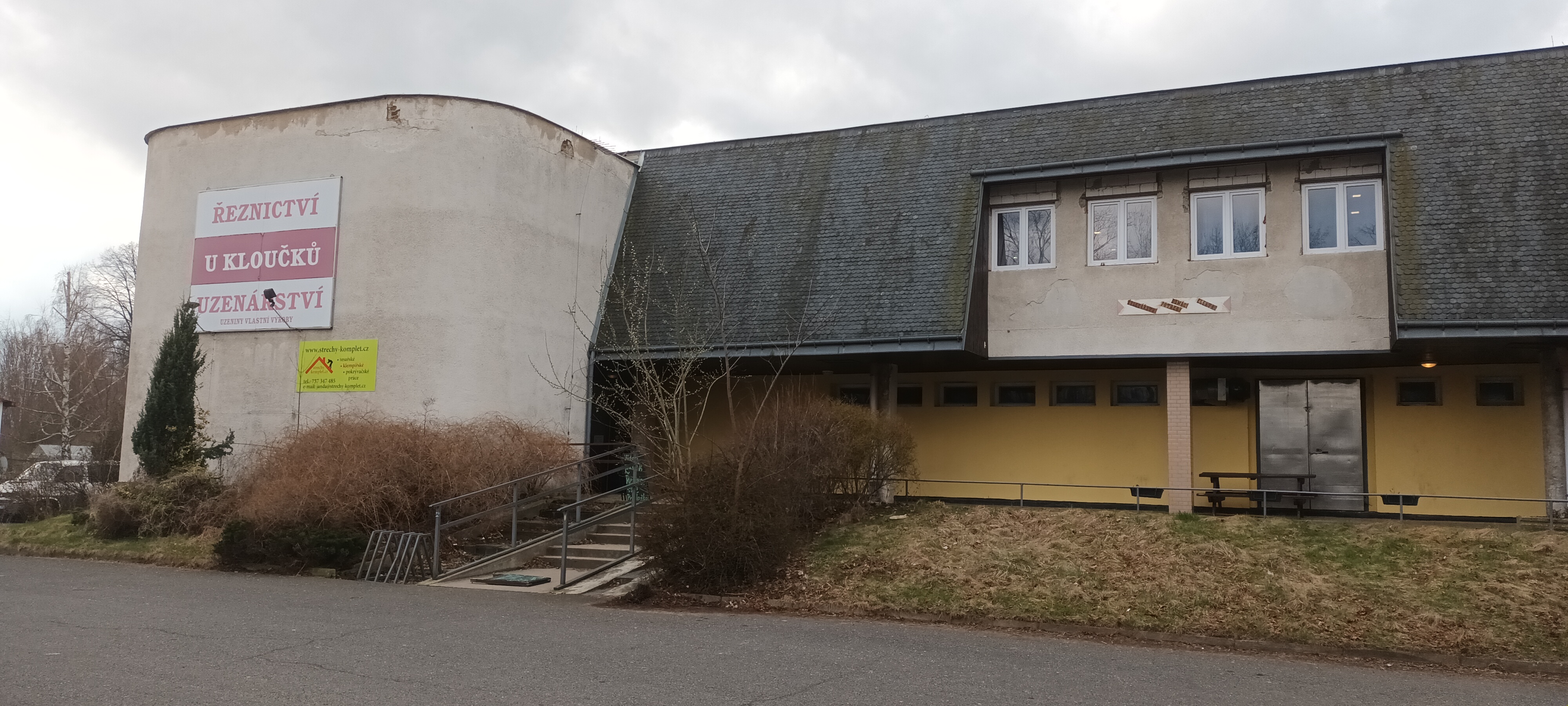 KAREL KLOUČEK ŘEZNICTVÍ A UZENÁŘSTVÍ s.r.o. foto 2