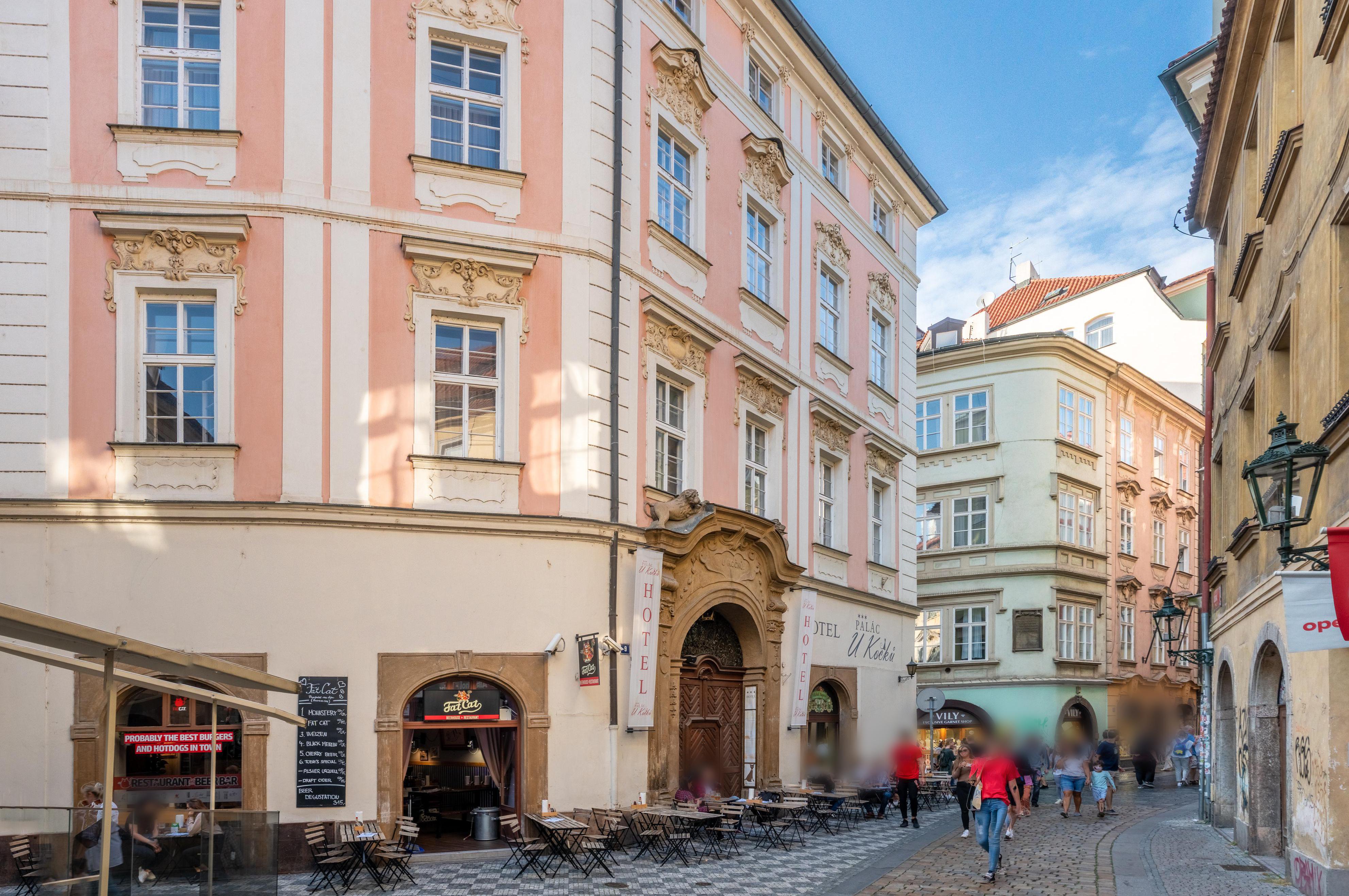 Hotel Palác U Kočků by Adrez