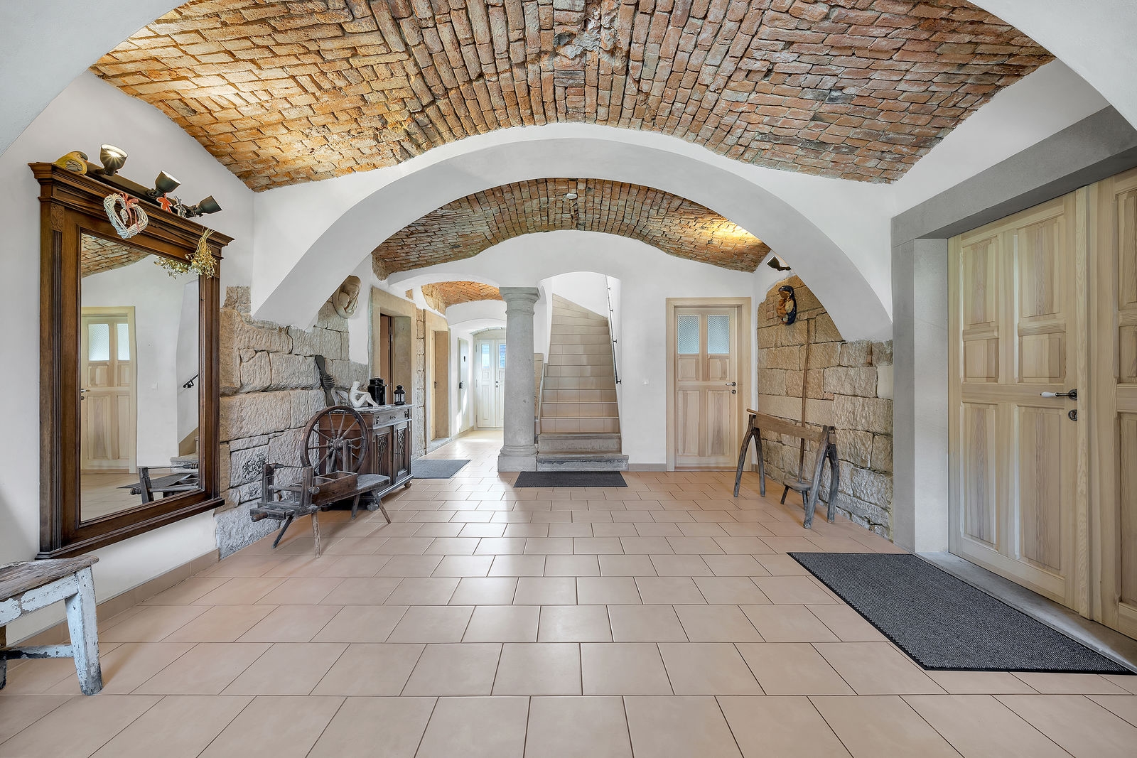 Mgr. Monika Kindlová - realitní makléř foto 4