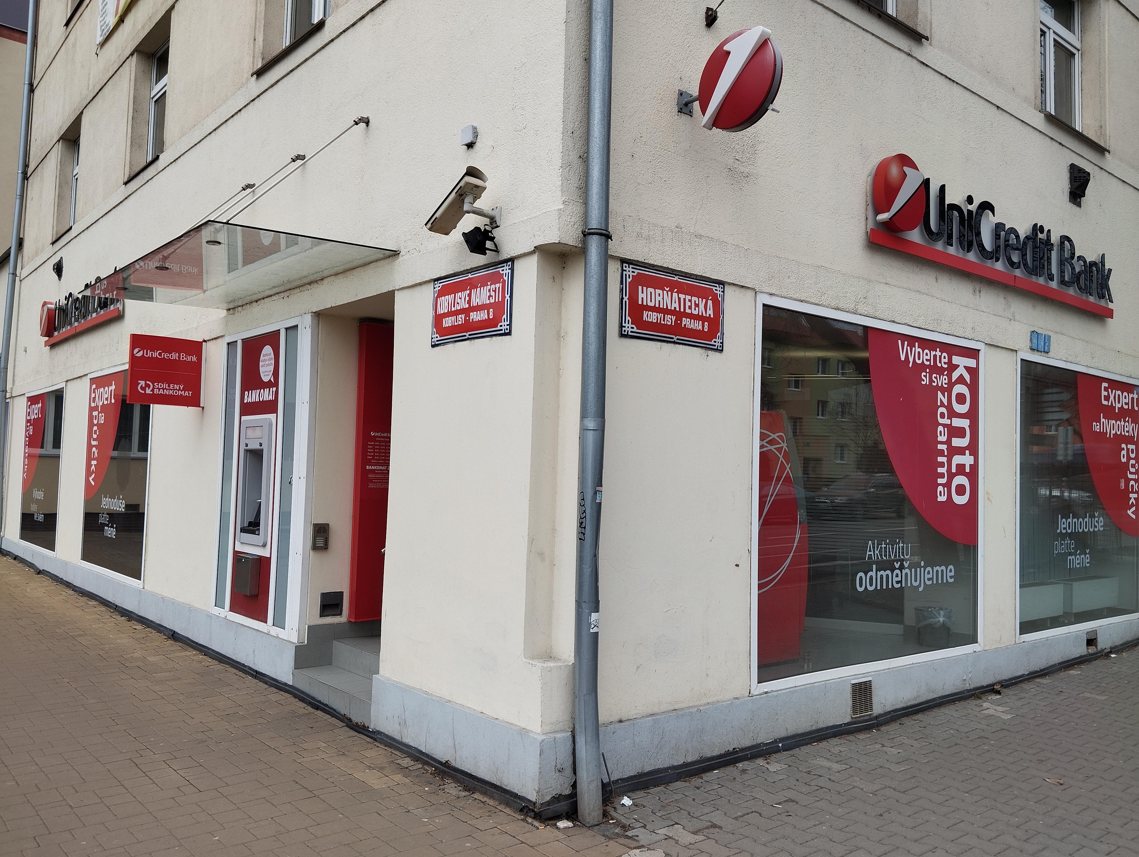 UniCredit Bank Czech Republic and Slovakia, a.s. foto 4