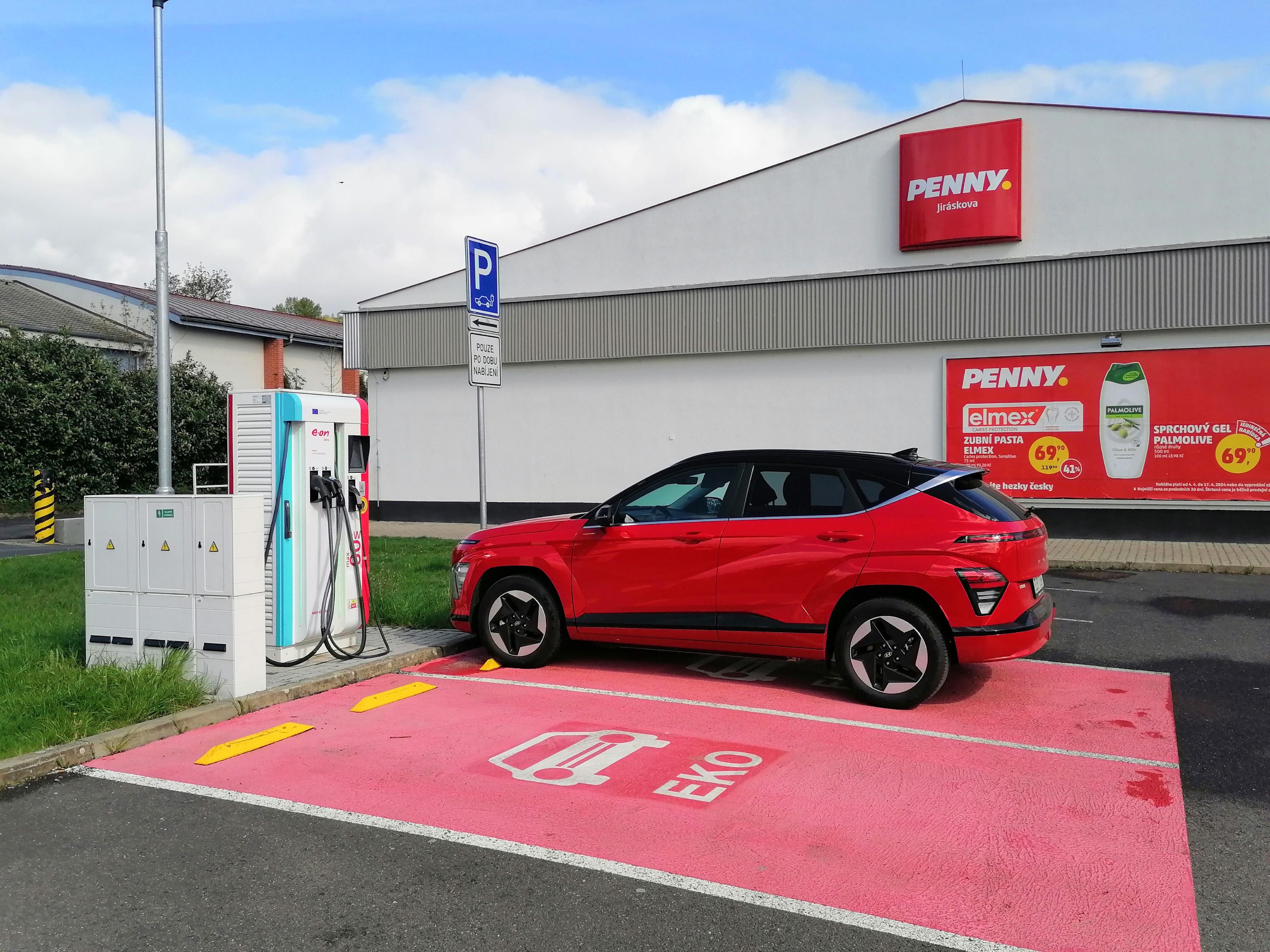 Dobíjecí stanice E.ON Drive