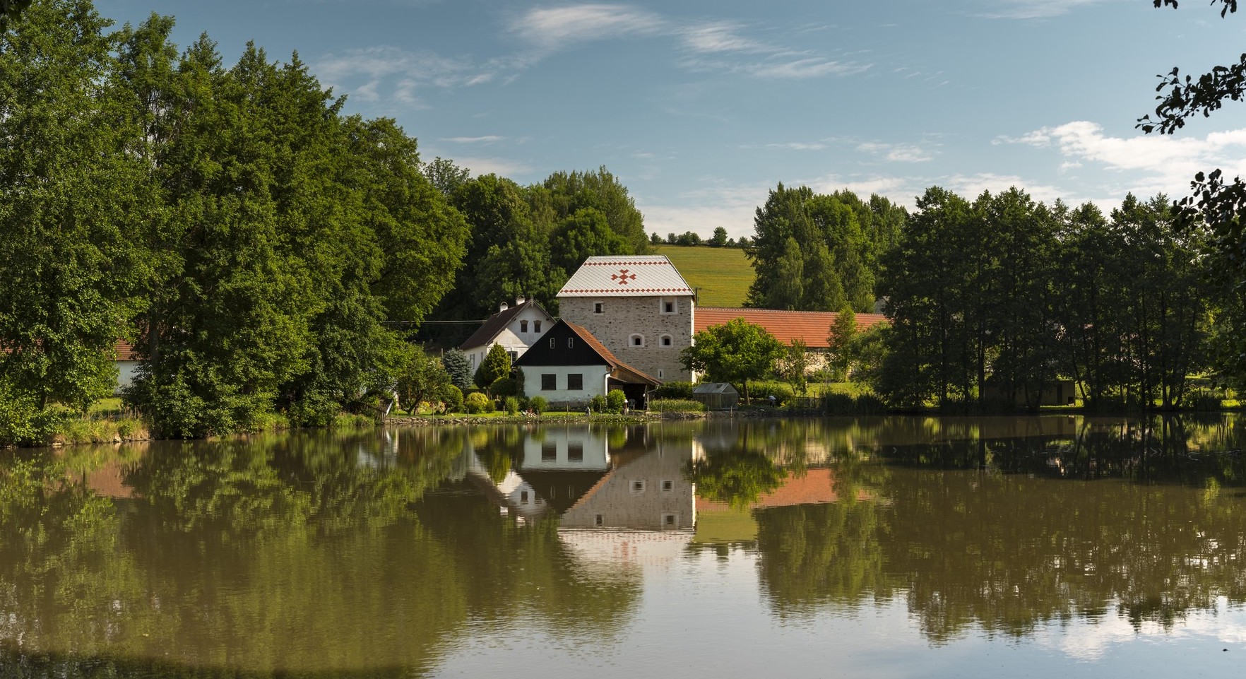 Tvrz Sudkův Důl foto 1