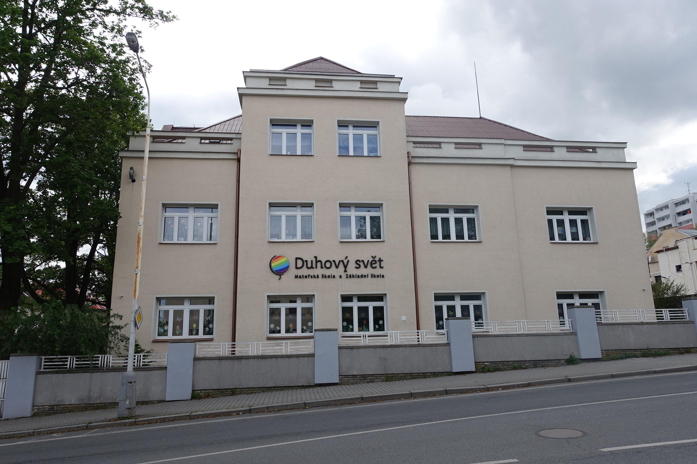 Základní škola Duhový svět foto 2