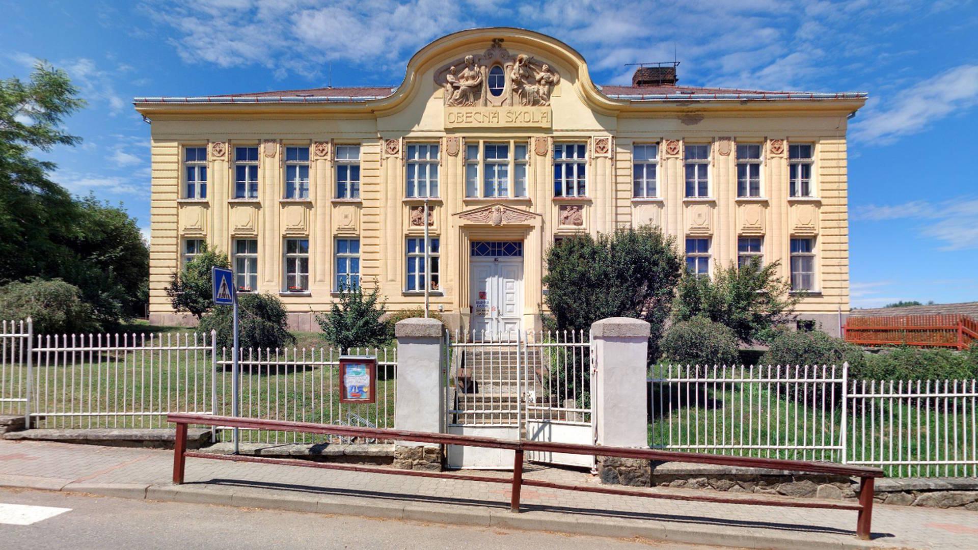 ZŠ a MŠ Častrov foto 2