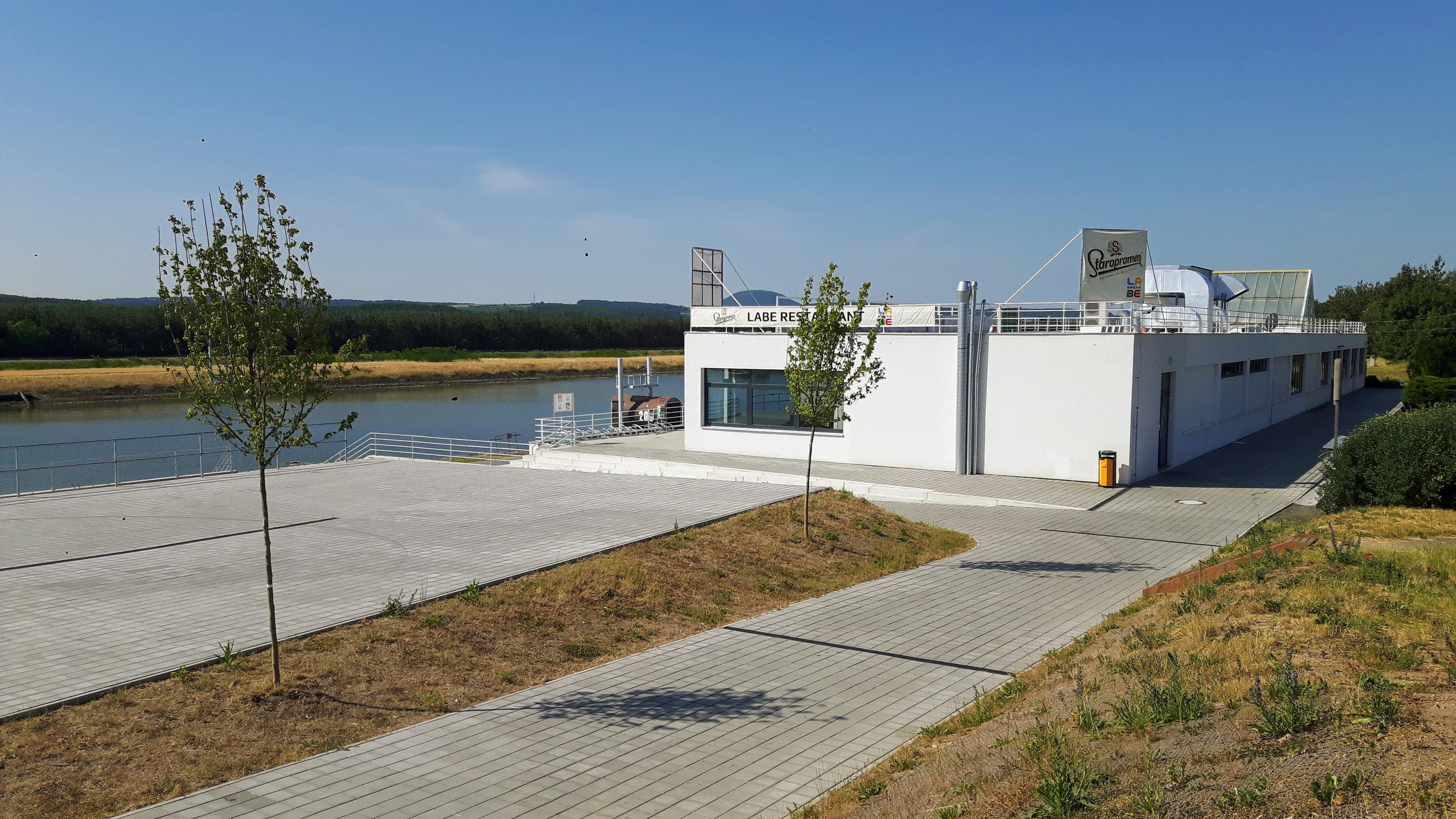 Restaurace Labe aréna foto 2