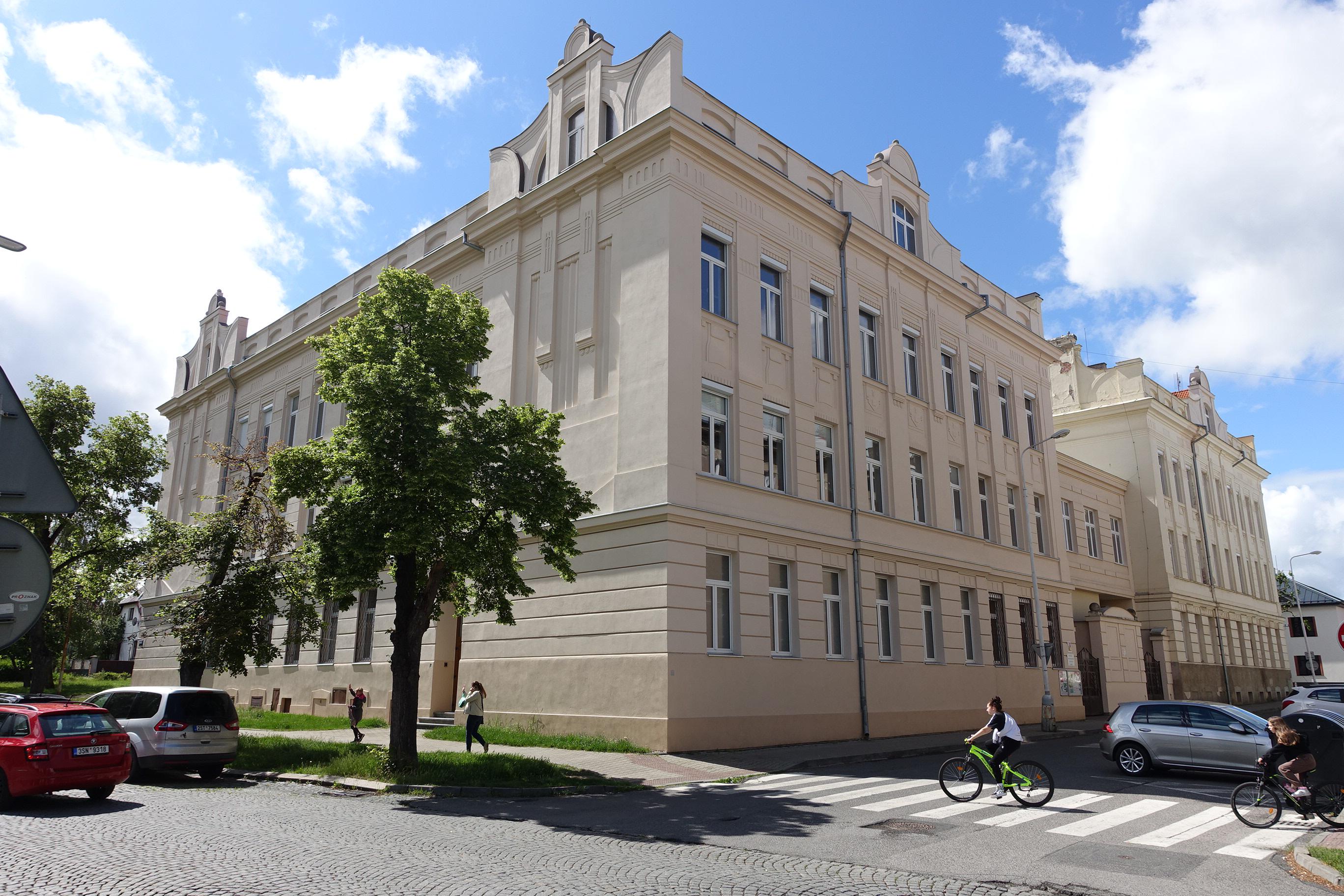 ZŠ a MŠ Kladno, Zd. Petříka foto 2