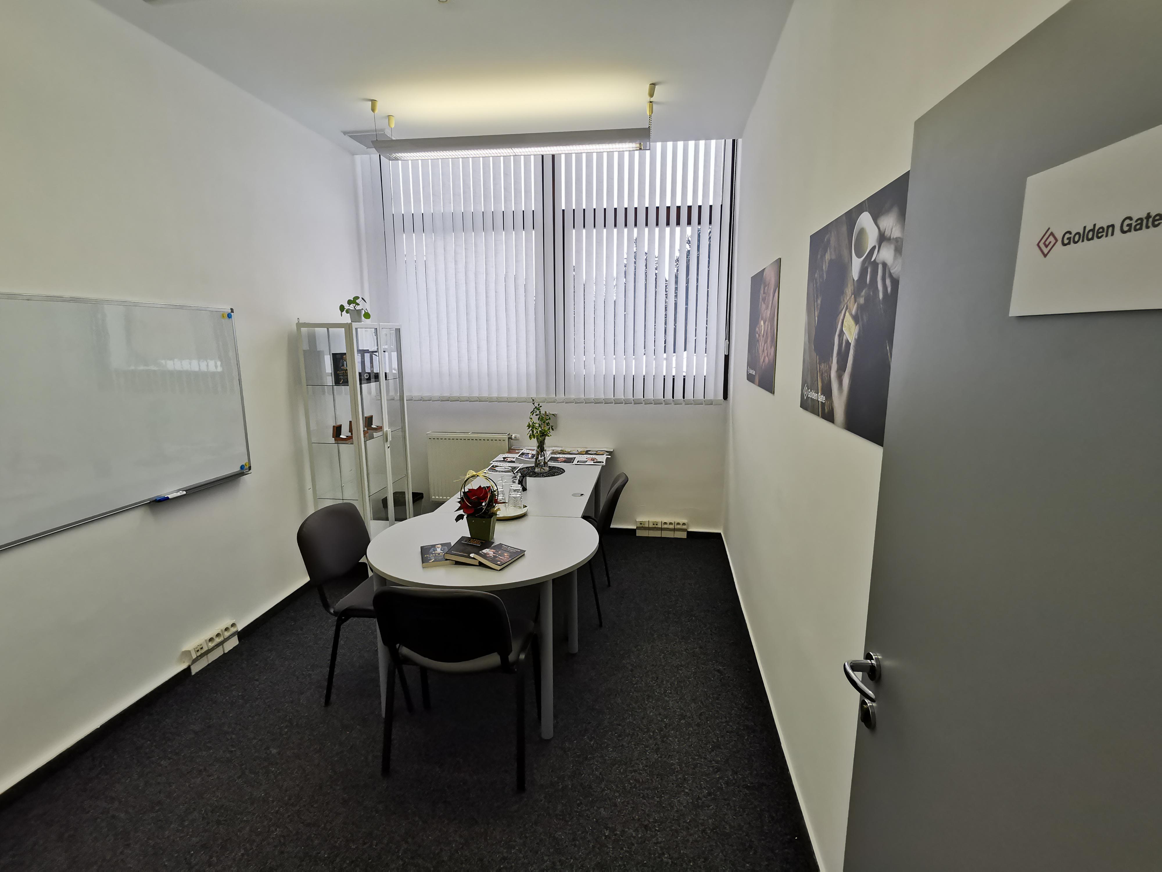 Golden Gate - regionální kancelář foto 4