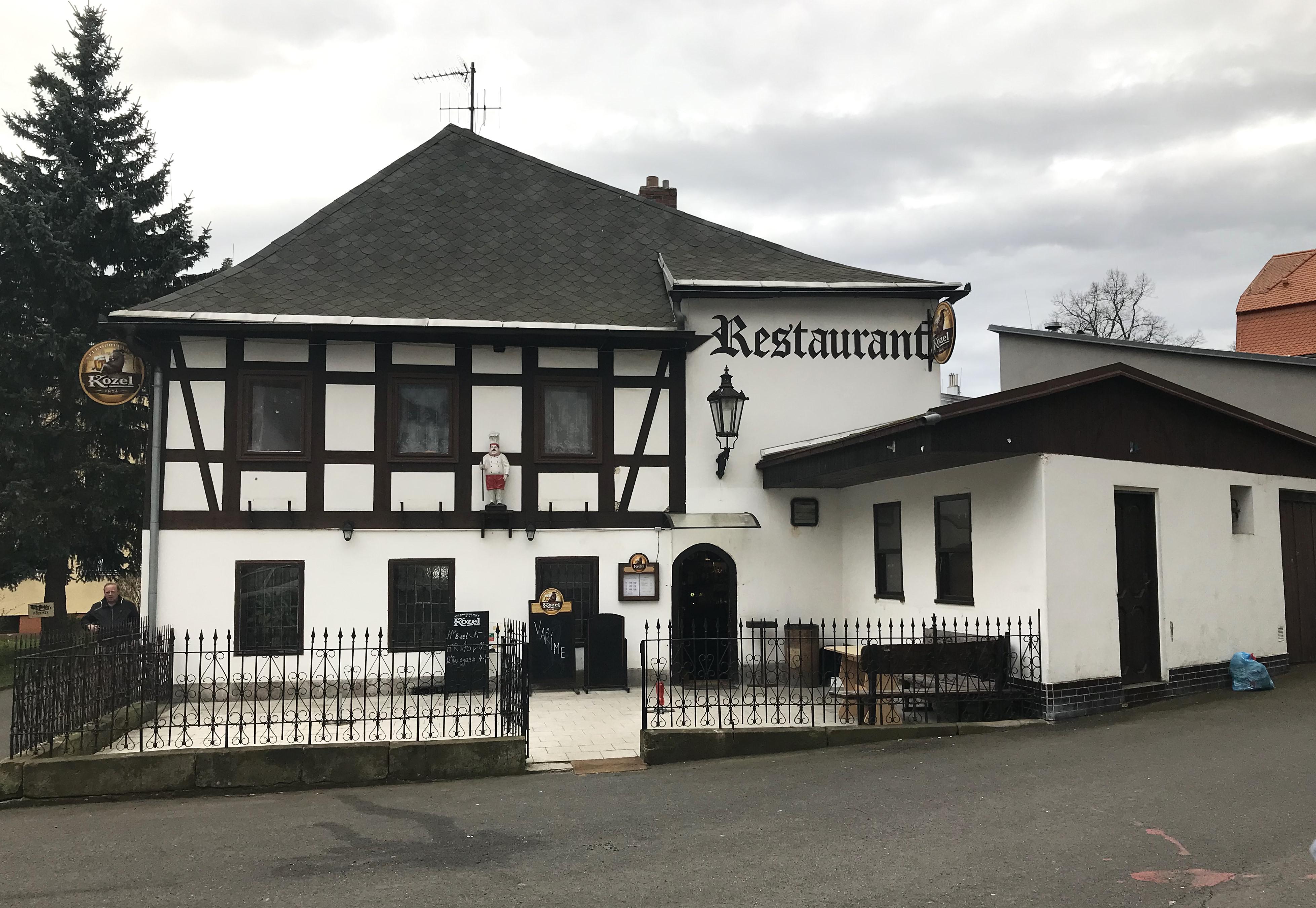 Restaurace U kostela