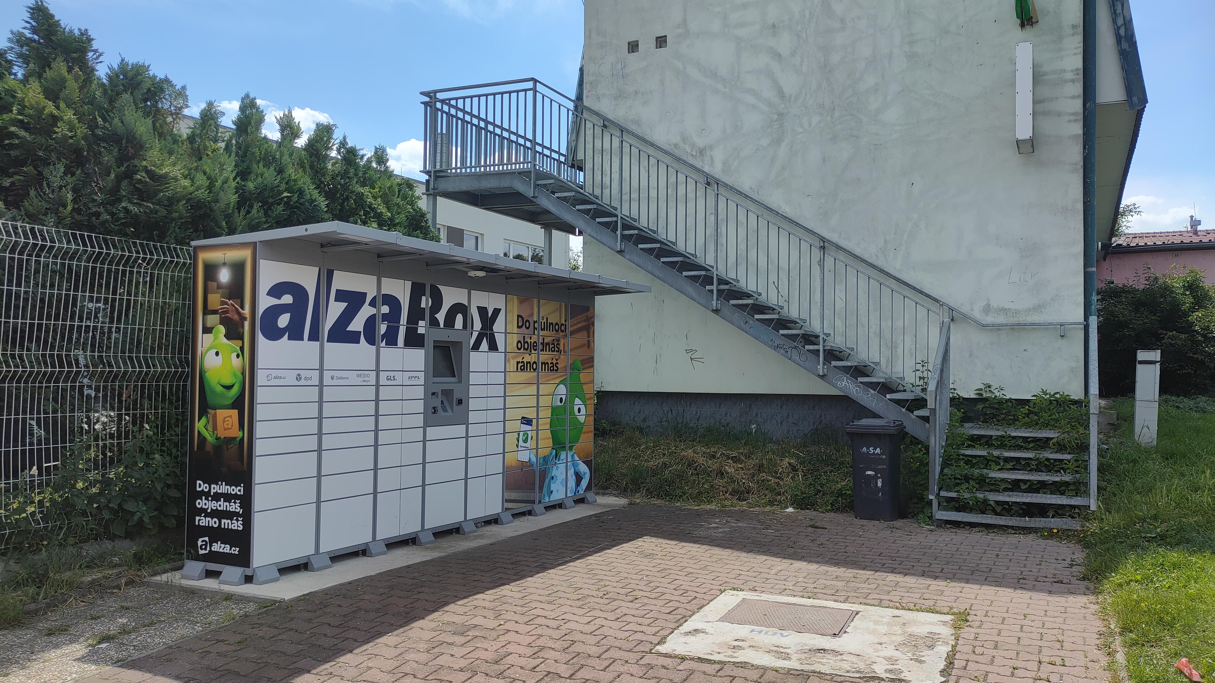 AlzaBox