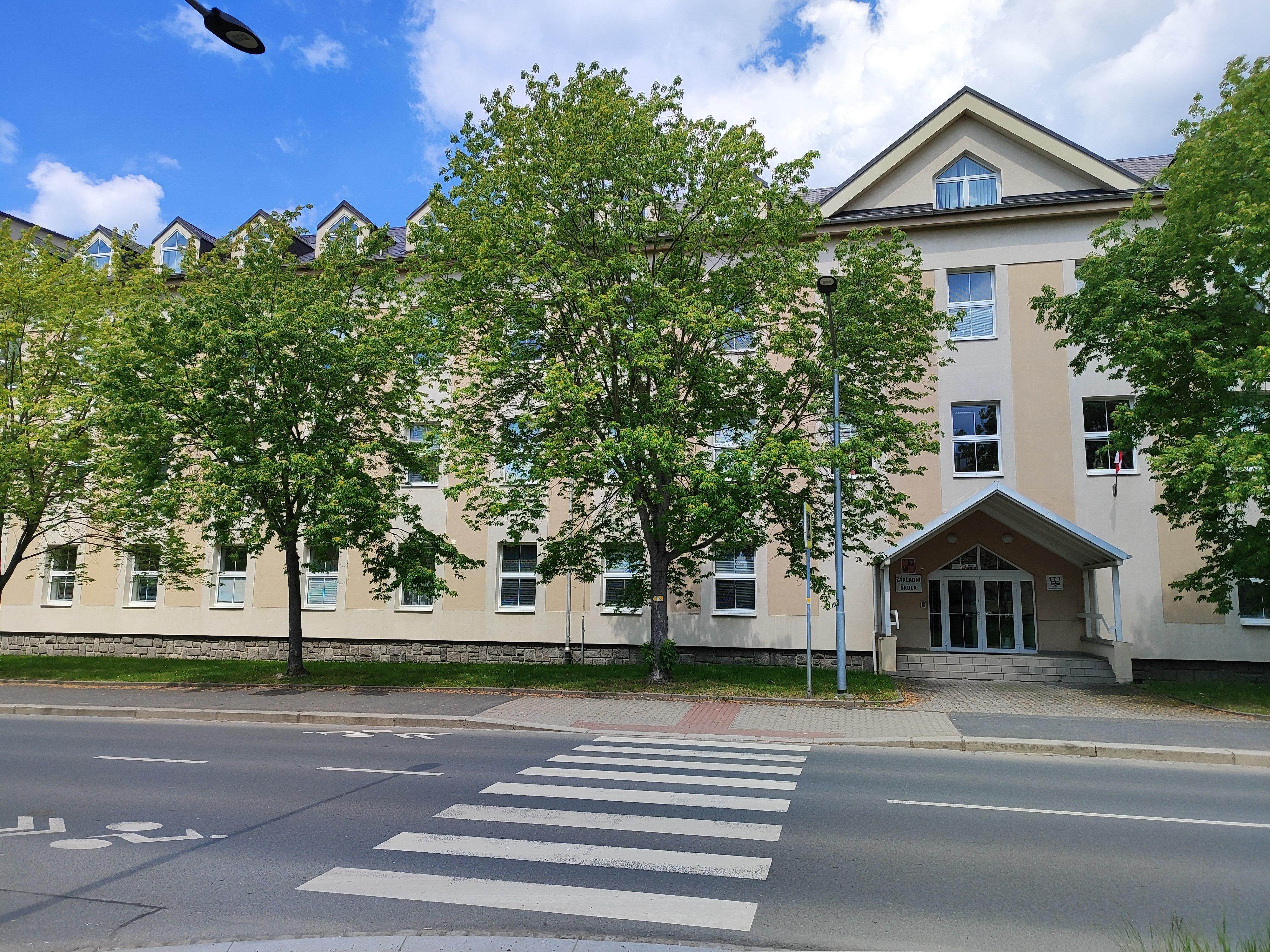 ZŠ Klatovy, Čapkova foto 2