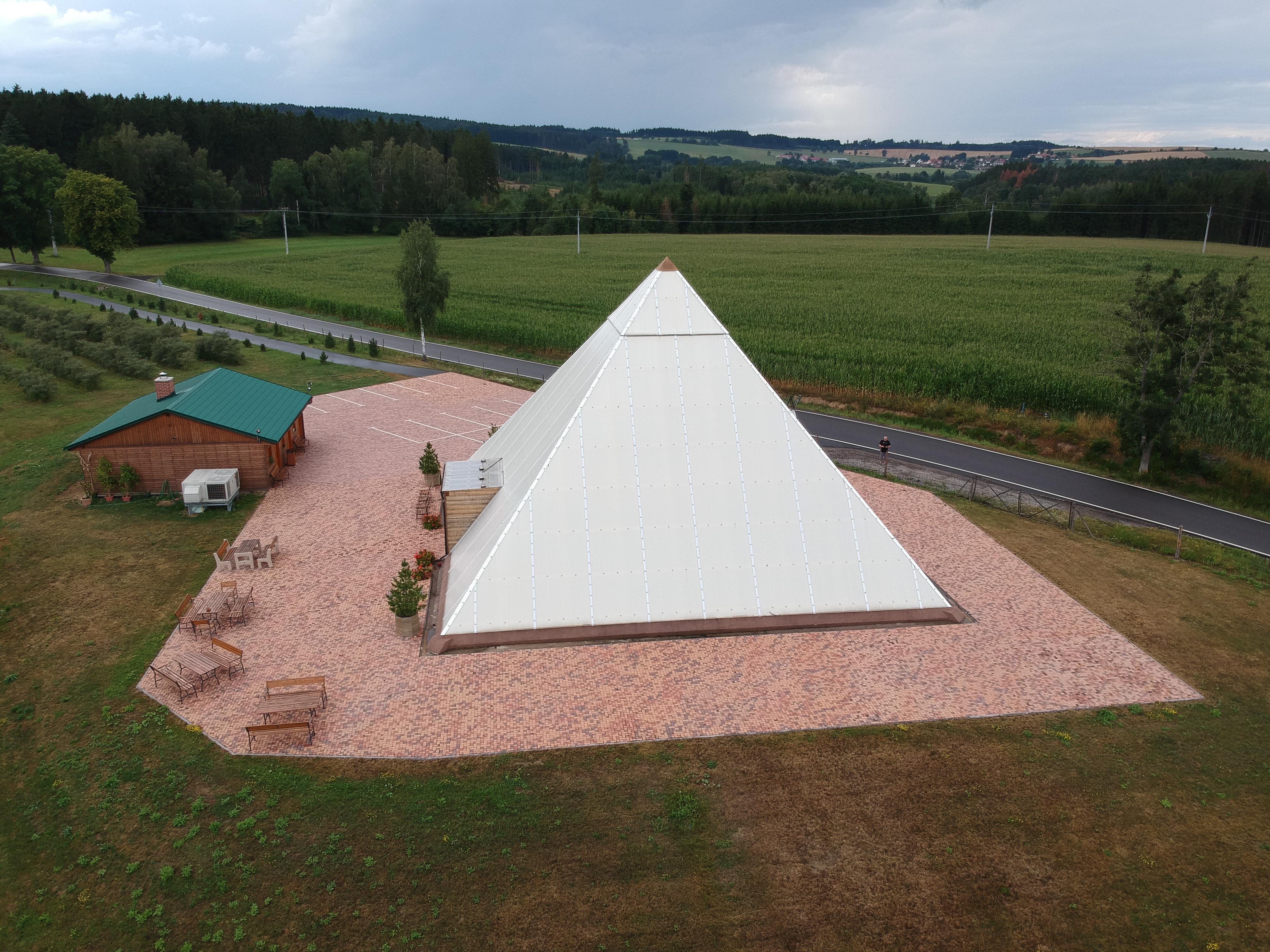 Pyramida Jednoty foto 4