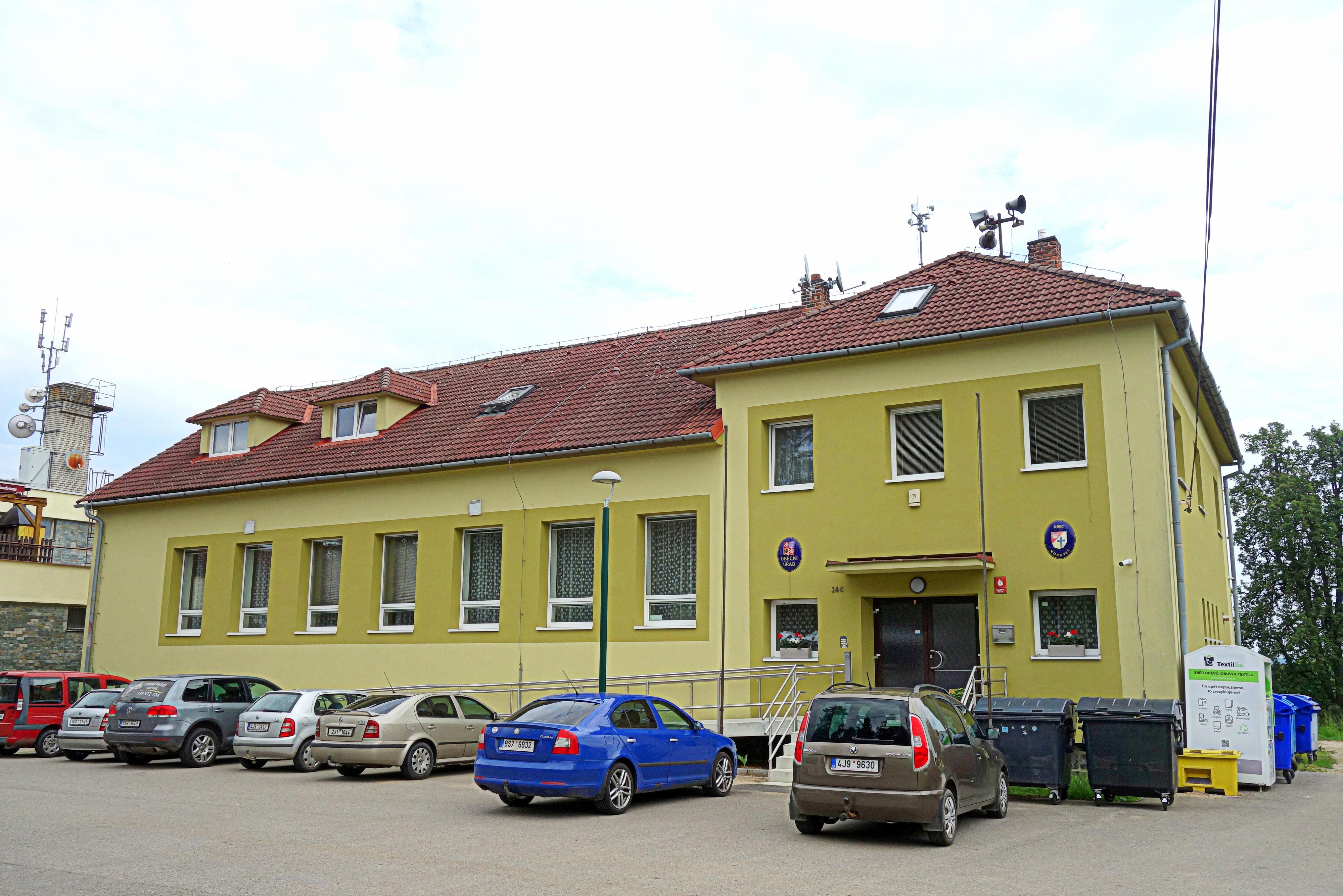 Moravec - obecní úřad foto 3