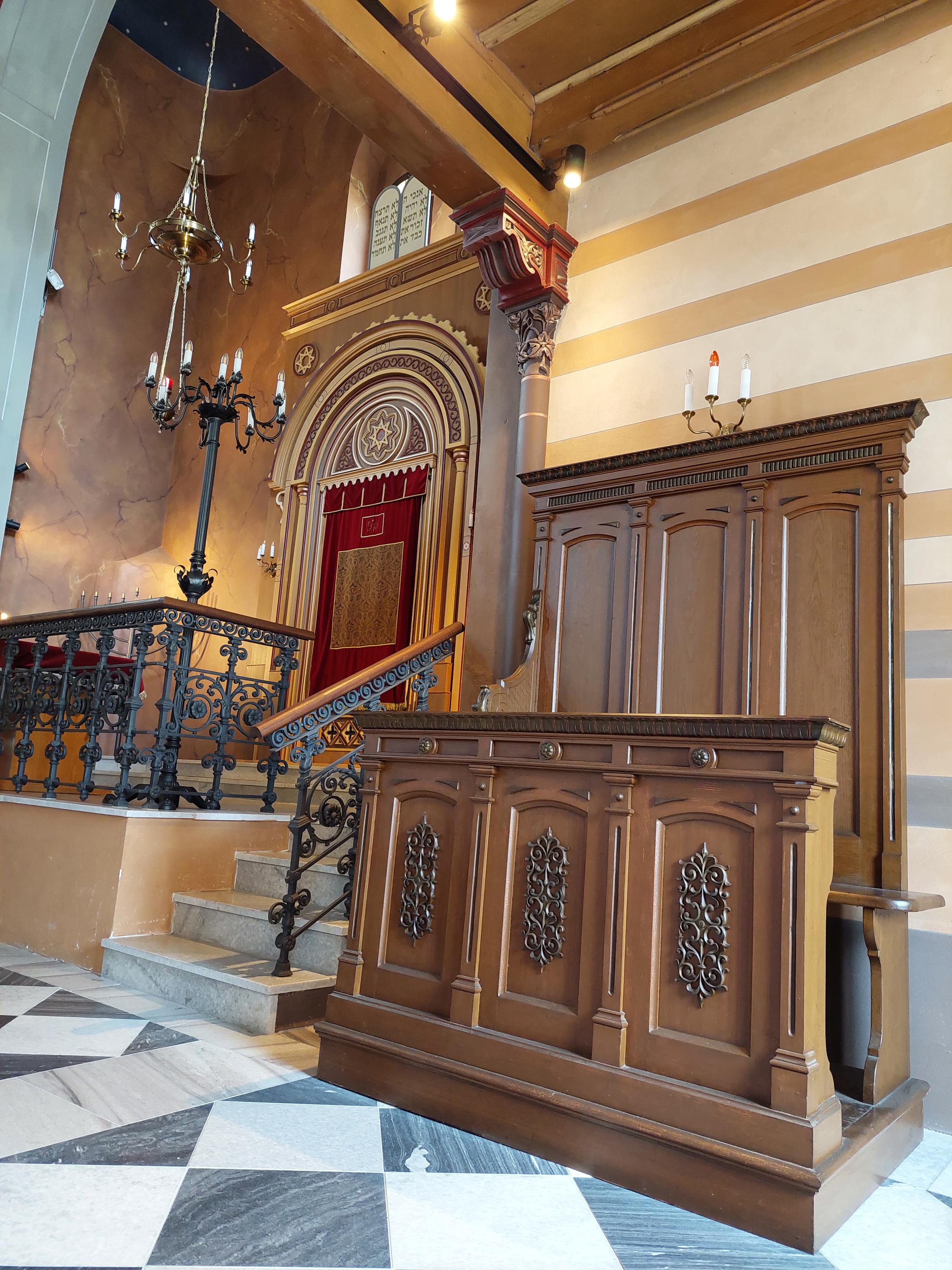 Krnovská synagoga foto 5