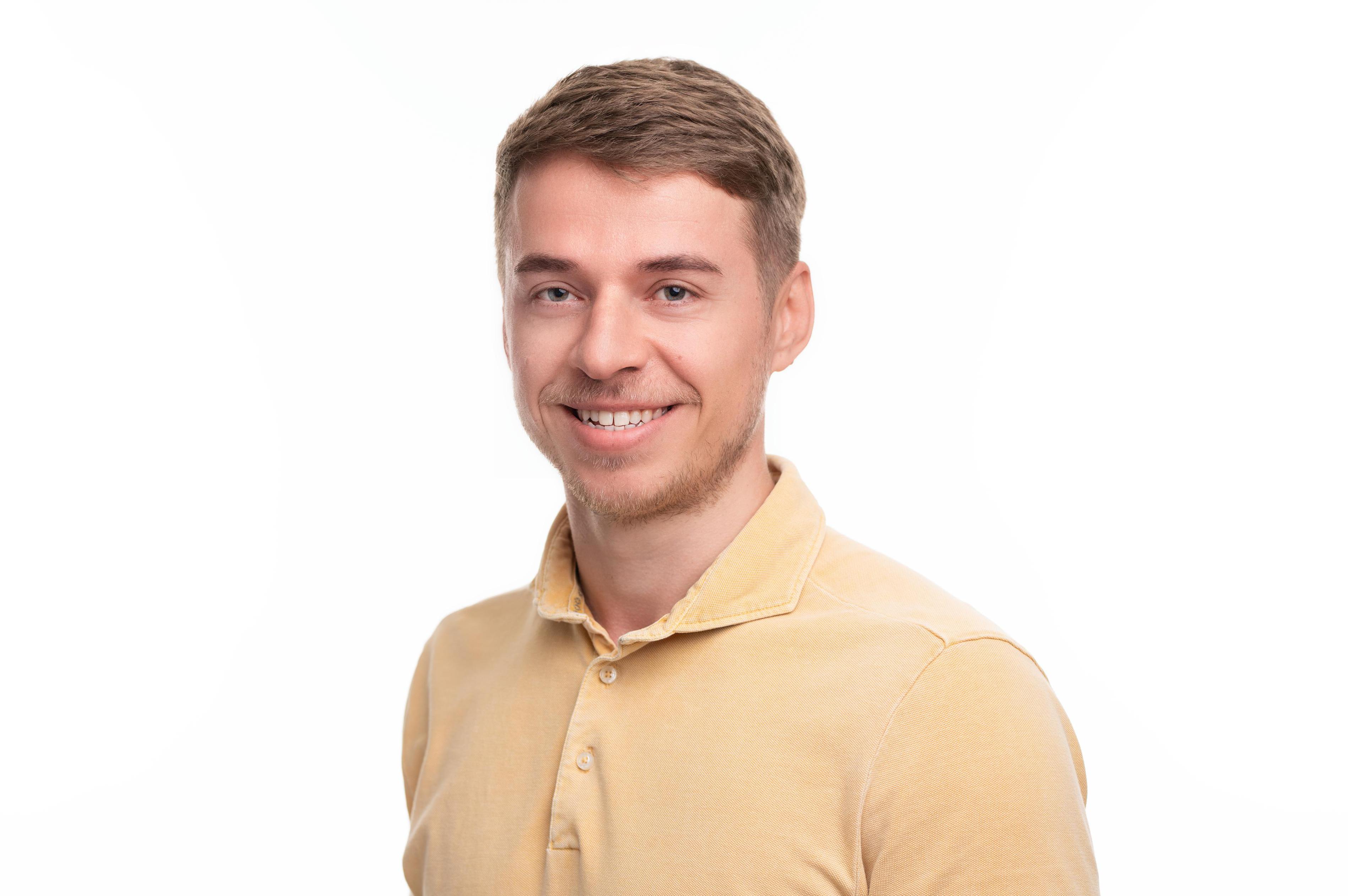 Viktor Olijnyk - The Brokers