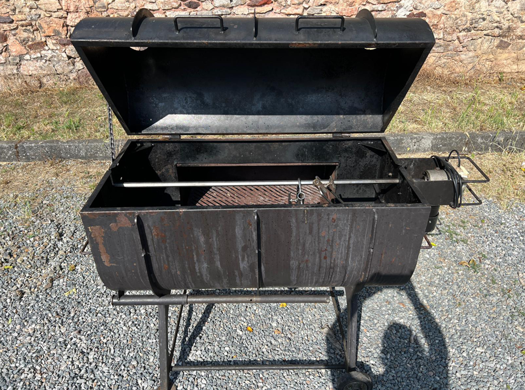 Pronájem zahradního grilu G55/1200