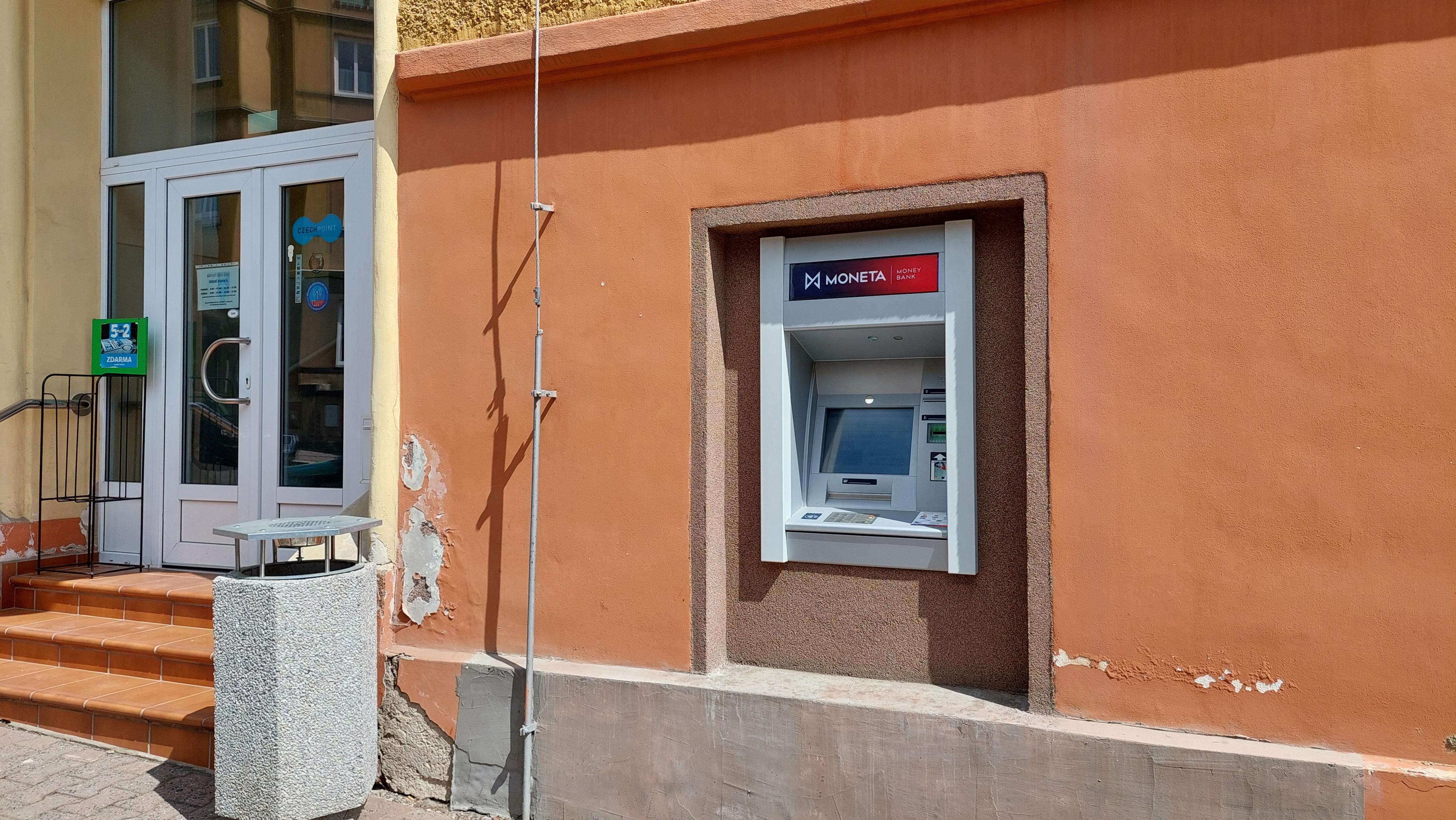 Bankomat MONETA Money Bank foto 3