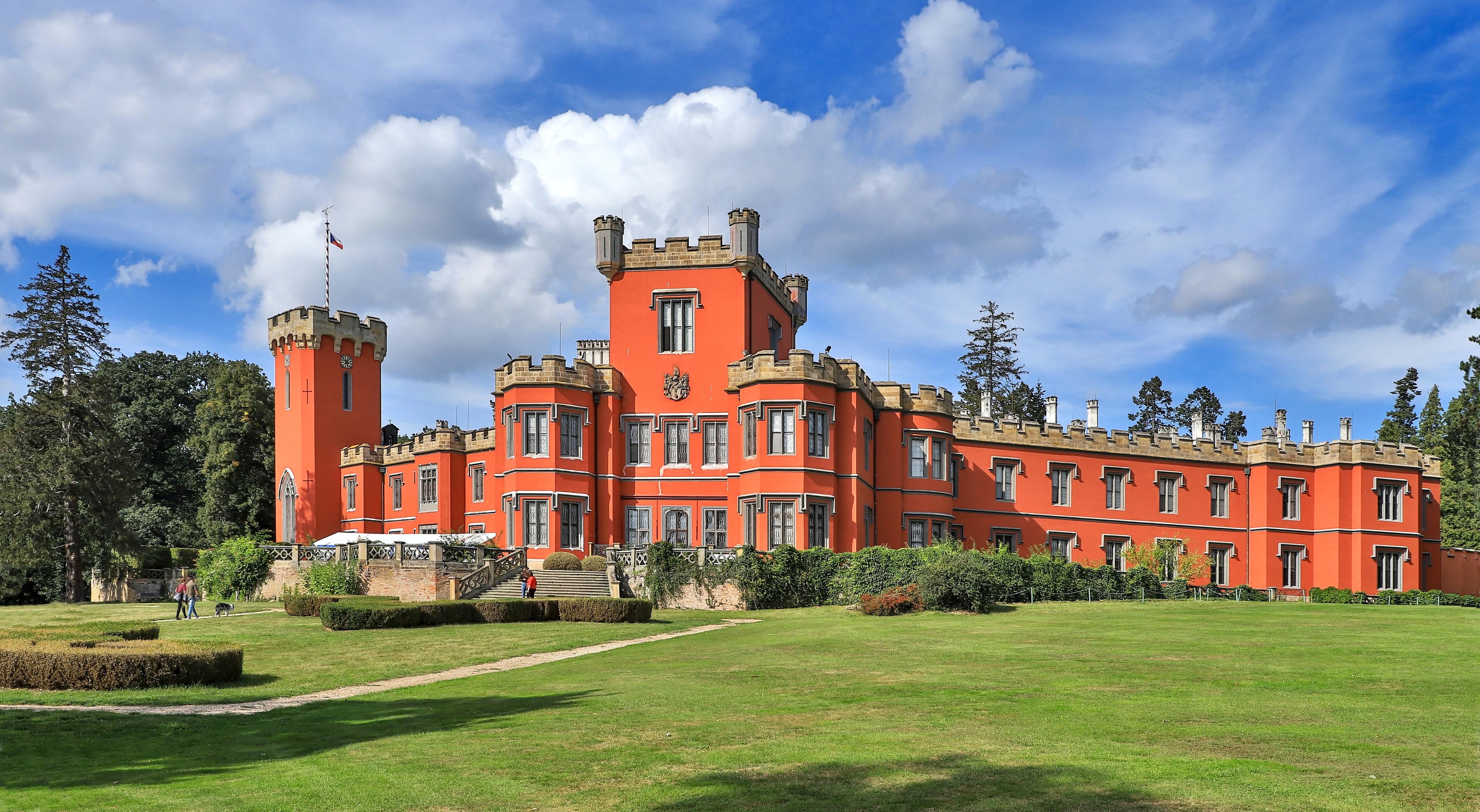 Státní zámek Hrádek u Nechanic