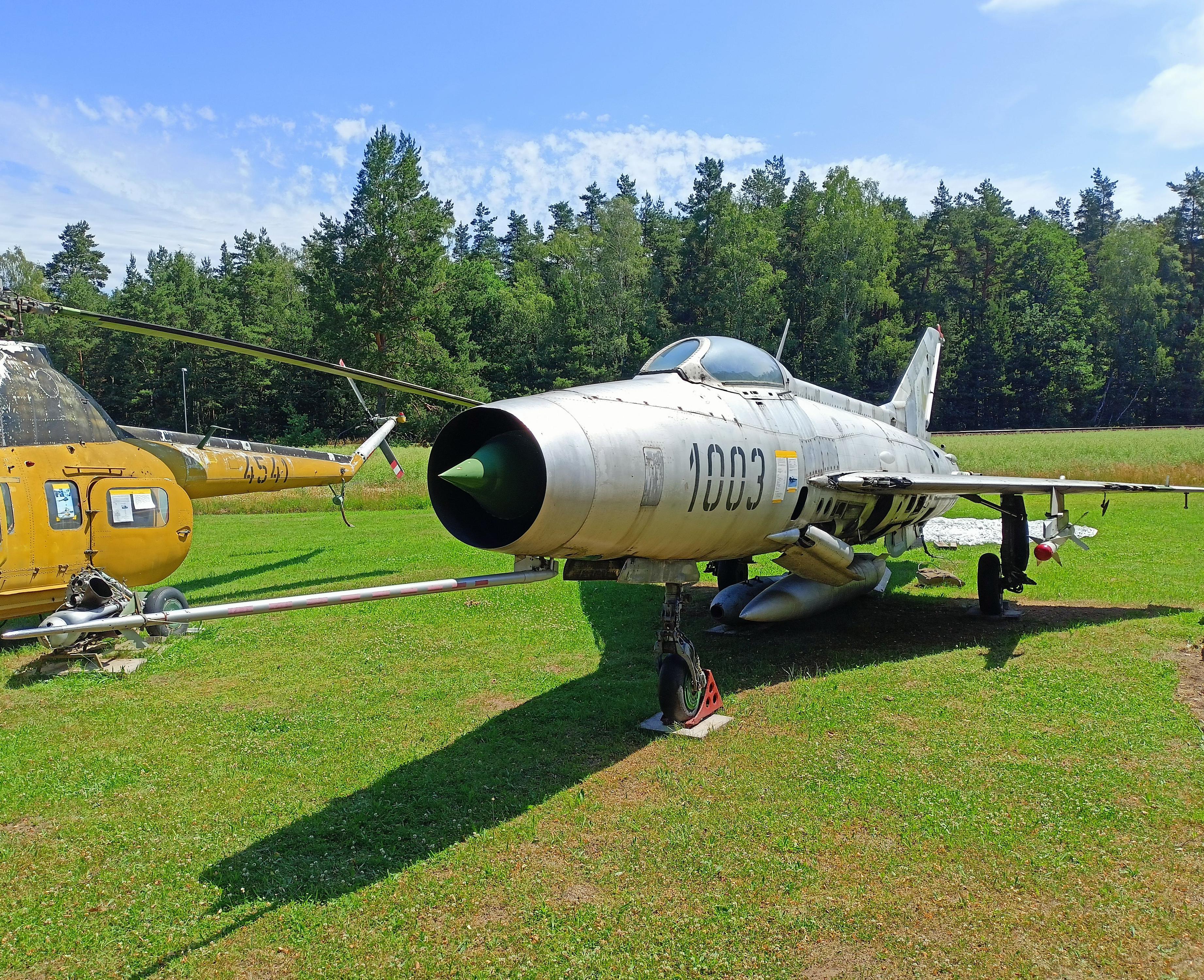 Letecké muzeum Hrdlořezy foto 6