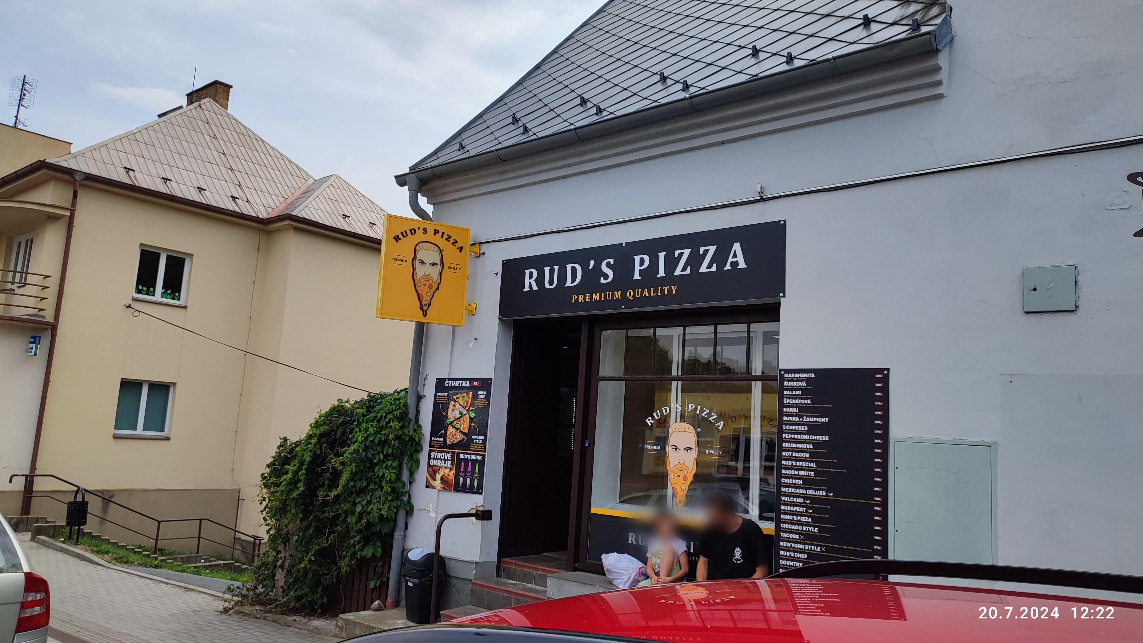 Rud's pizza