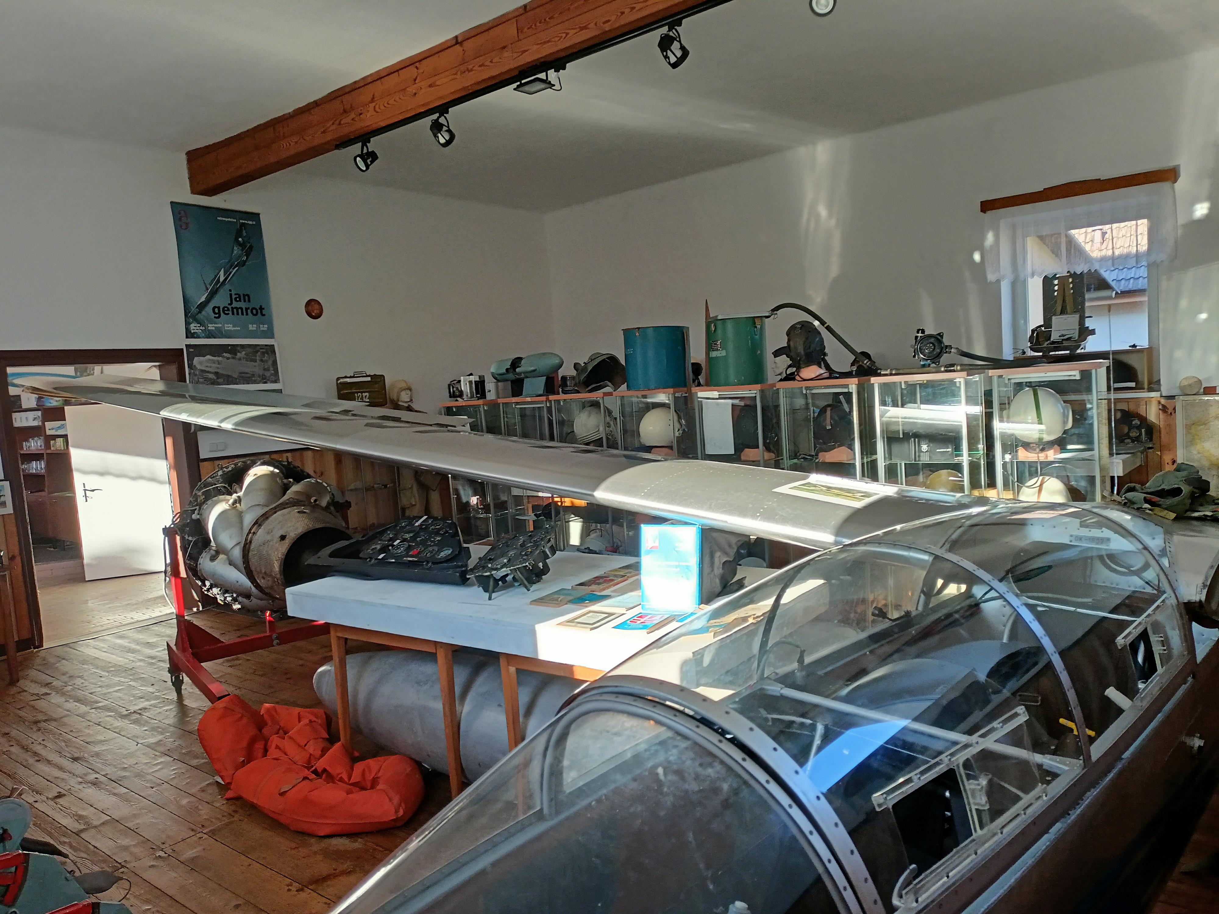 Letecké muzeum Hrdlořezy foto 5