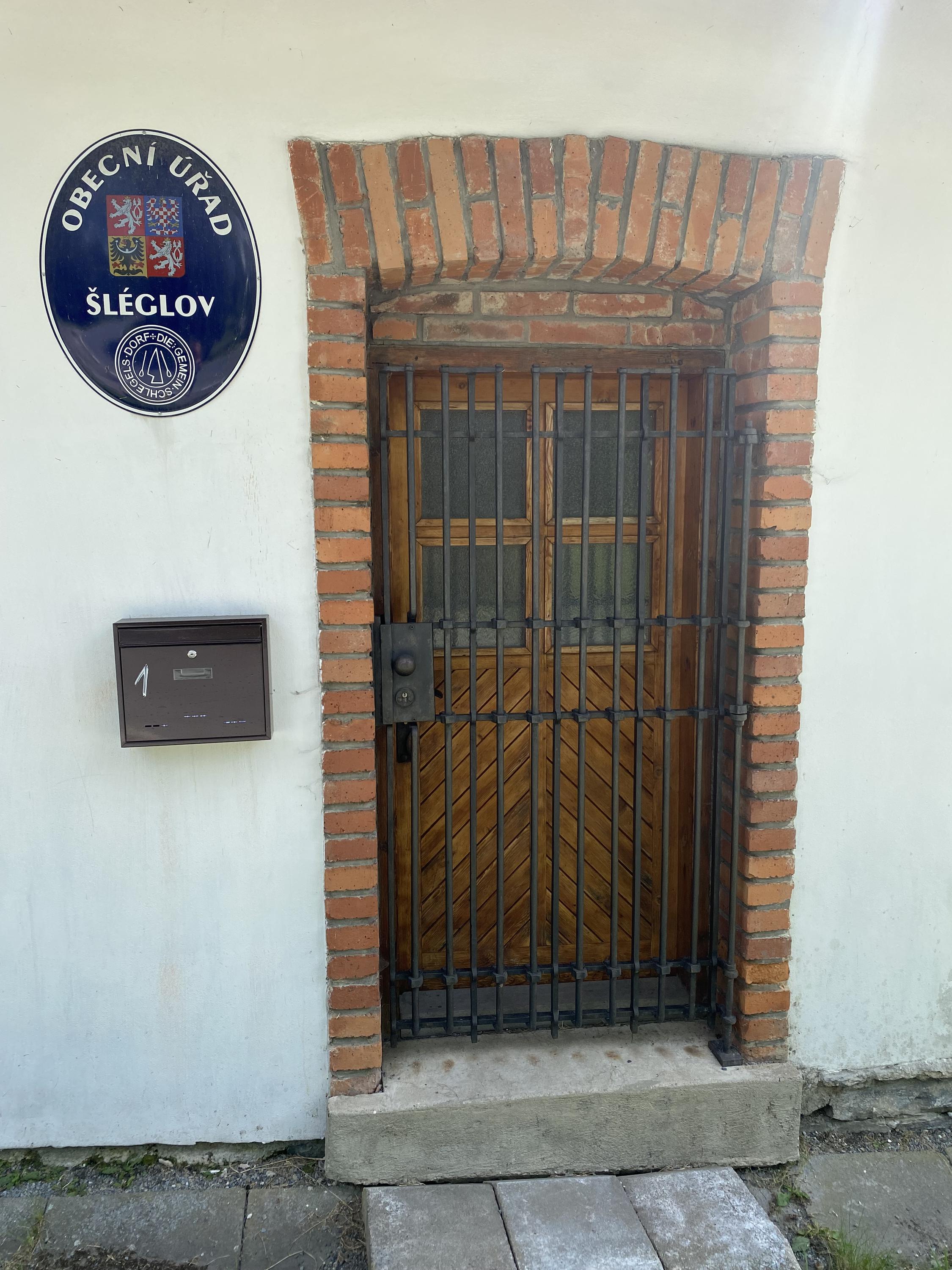 Šléglov - obecní úřad foto 4
