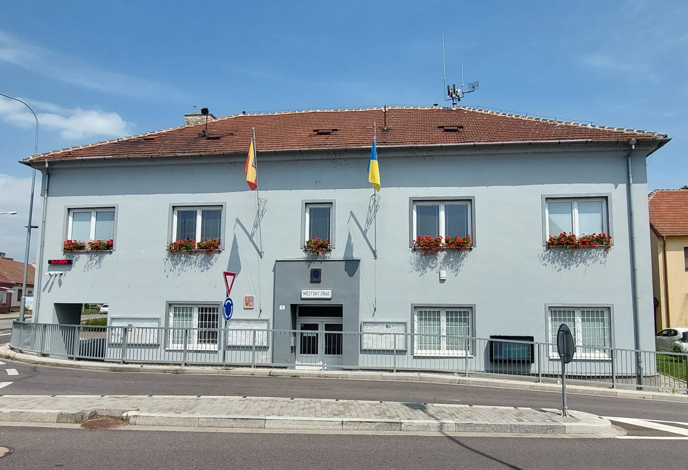 Rajhrad - městský úřad foto 4