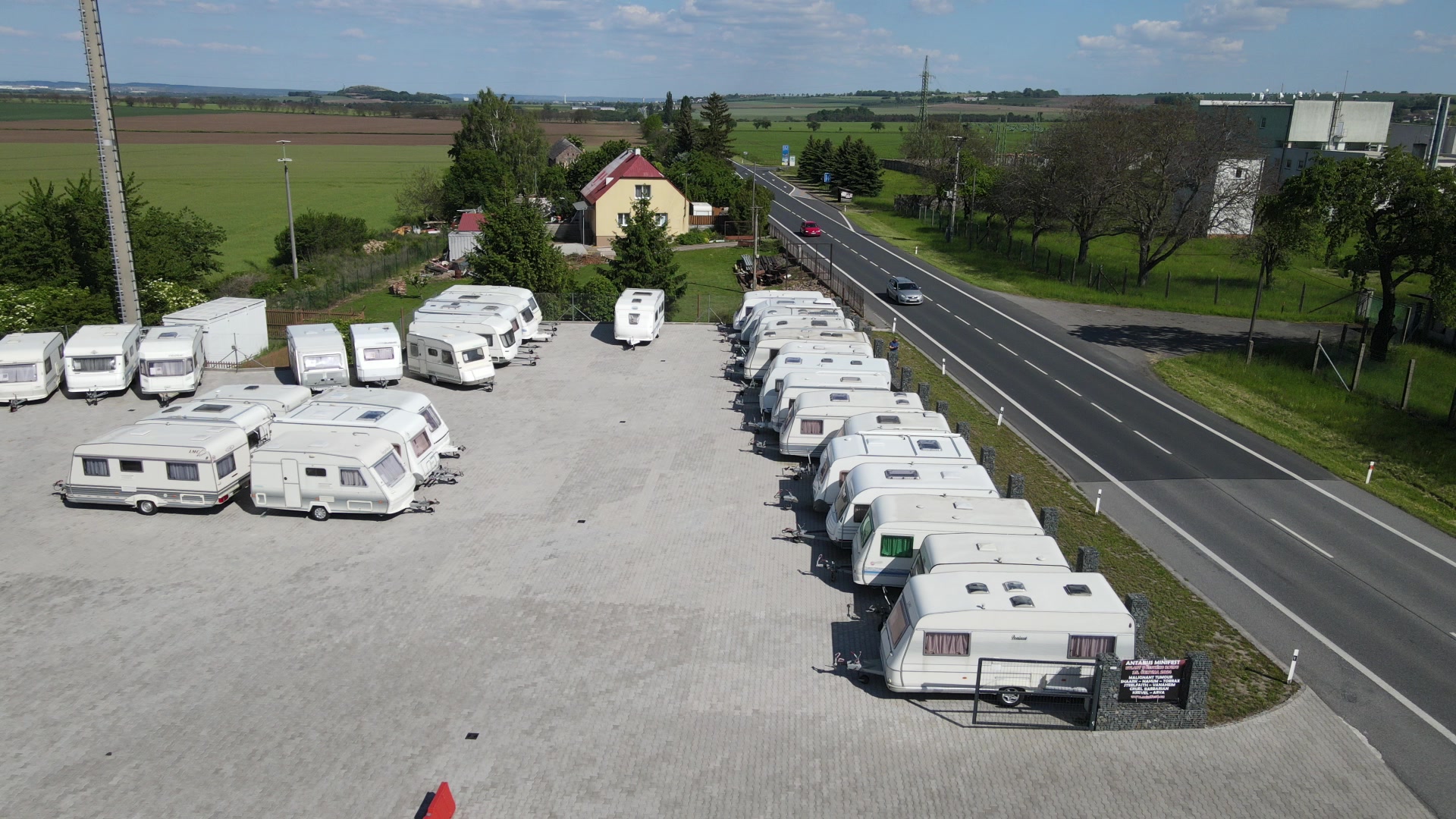 KARAVANYEU foto 2 (náhled videa)