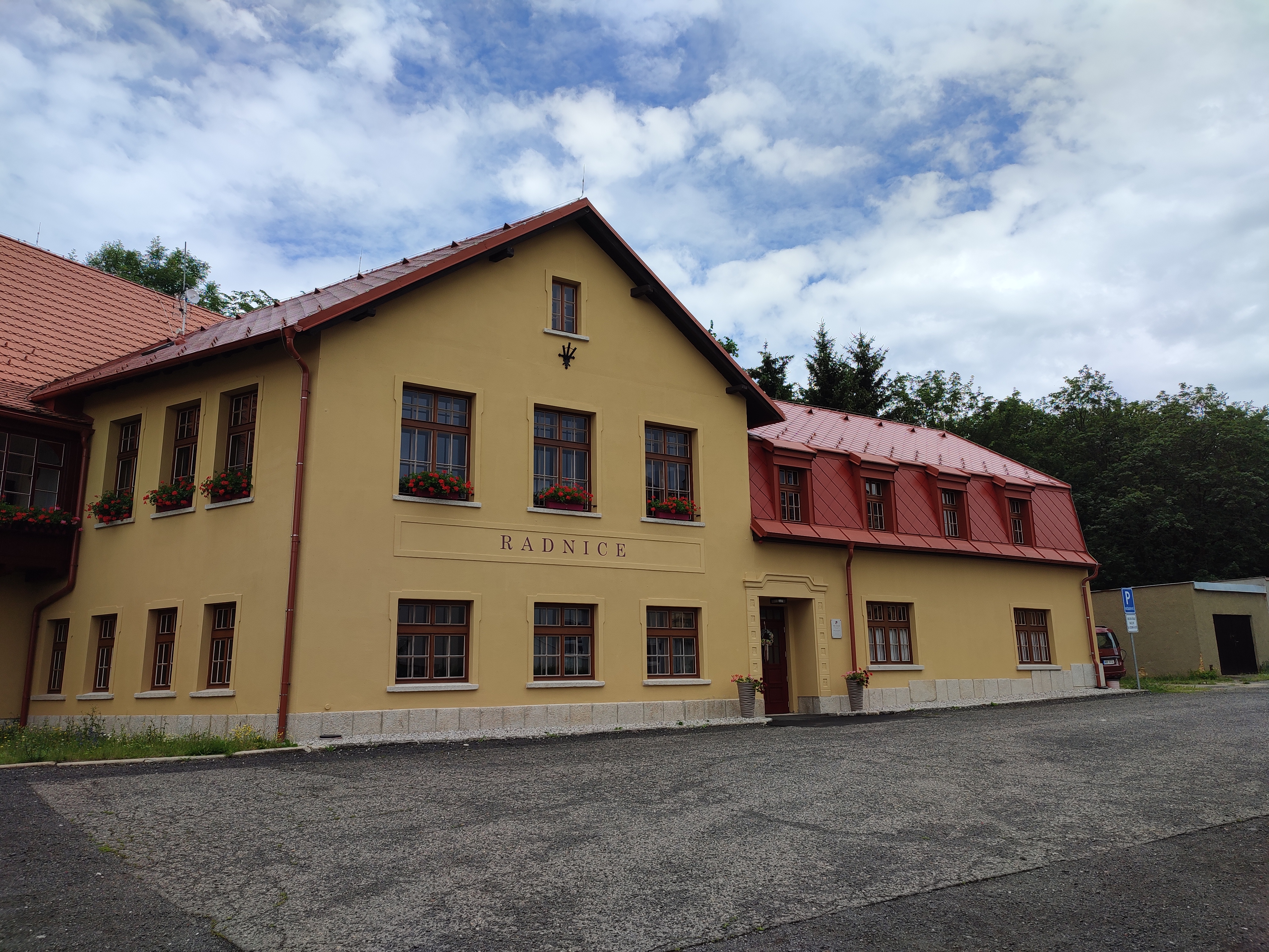 Hazlov - obecní úřad foto 5